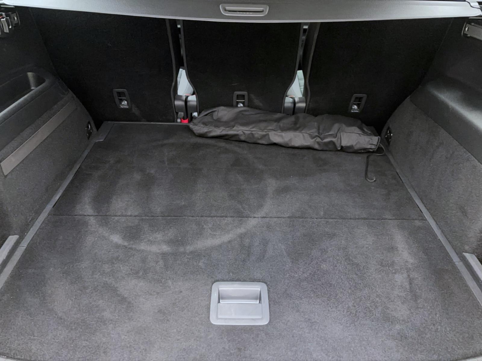 Volkswagen Touran 1.5 TSI COMFORTLINE PDC NAVI SITZHZG
