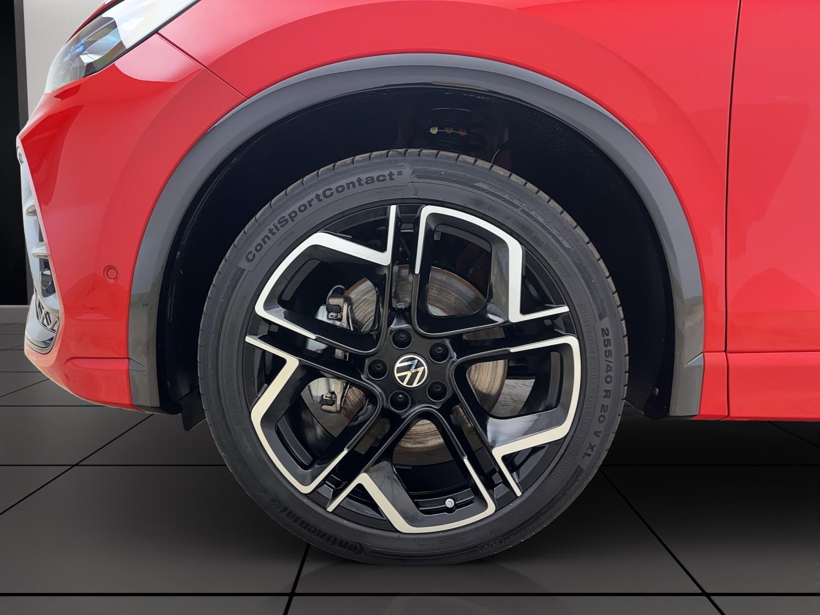 Volkswagen Tiguan 2.0 TDI DSG R-Line Black Style 4Motion Standhzg Pano DCC AreaView IQ.Light