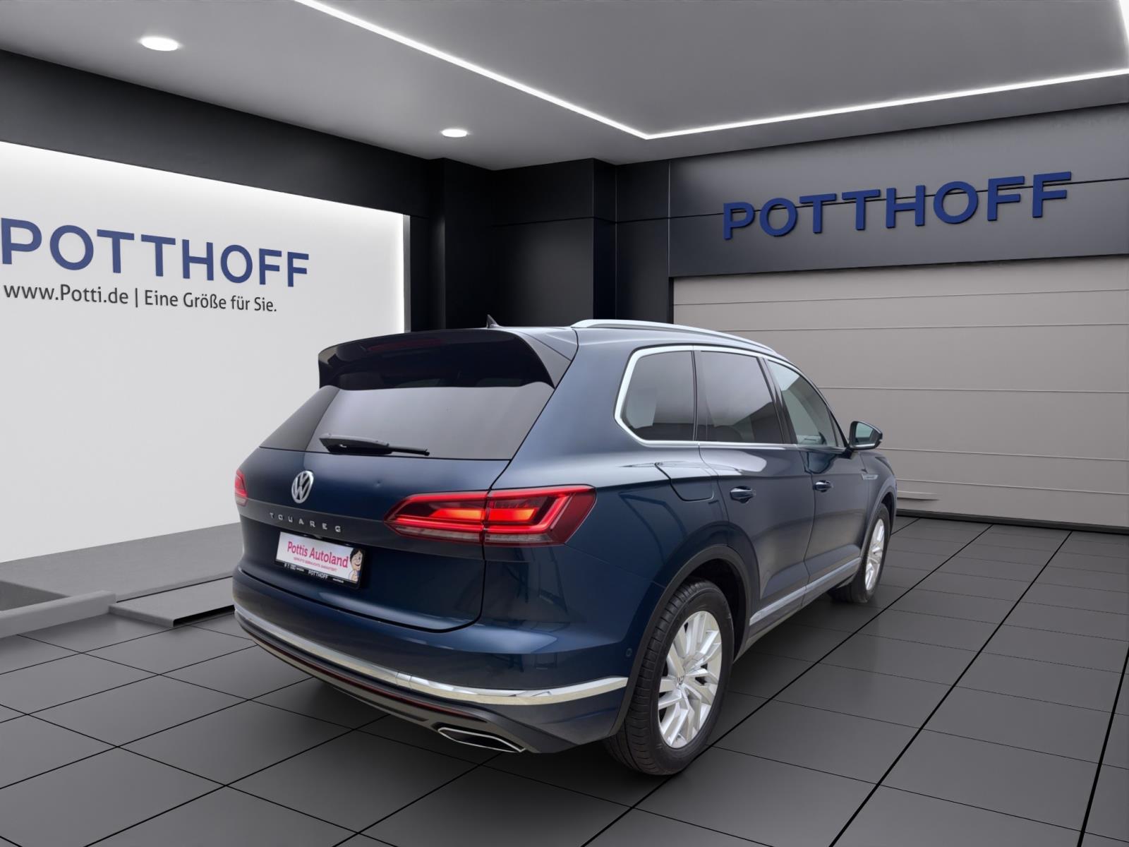 Volkswagen Touareg 3.0 TDI V6 Tiptronic 4Motion Standhzg Pano AHK Navi Luft RearView