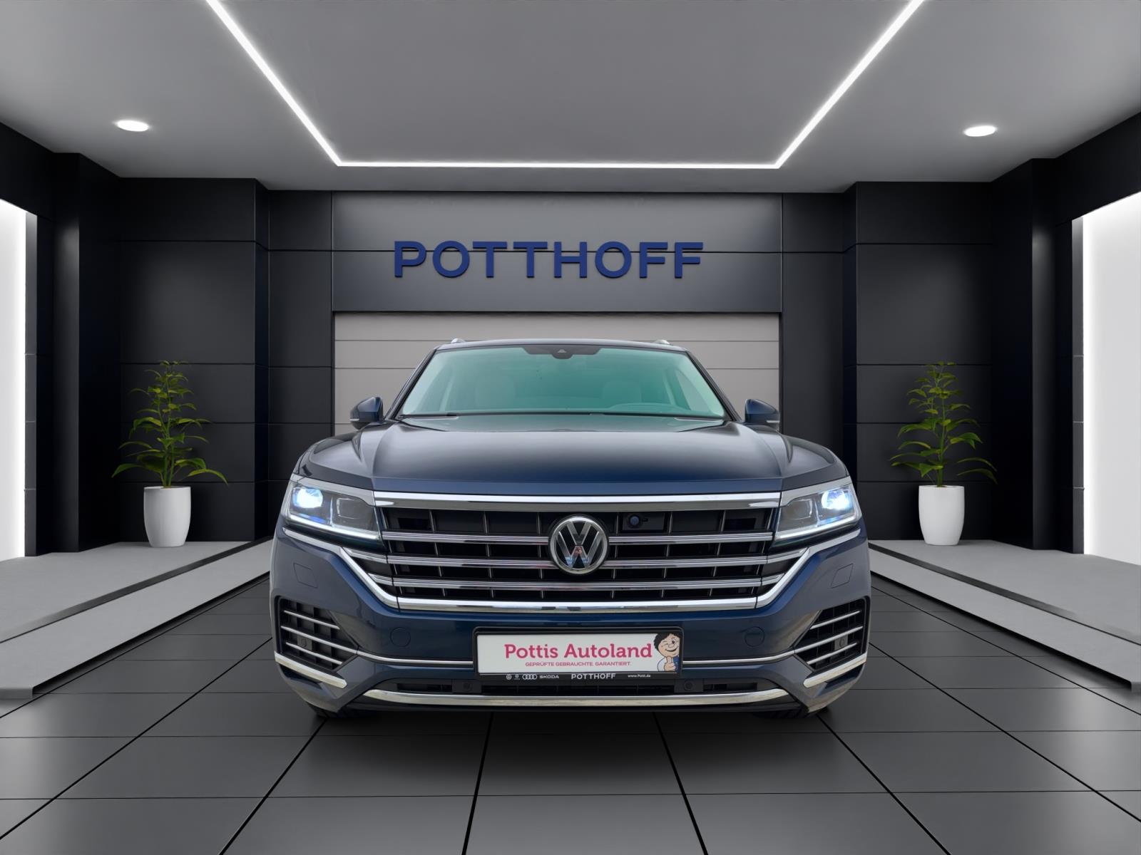 Volkswagen Touareg 3.0 TDI V6 Tiptronic 4Motion Standhzg Pano AHK Navi Luft RearView
