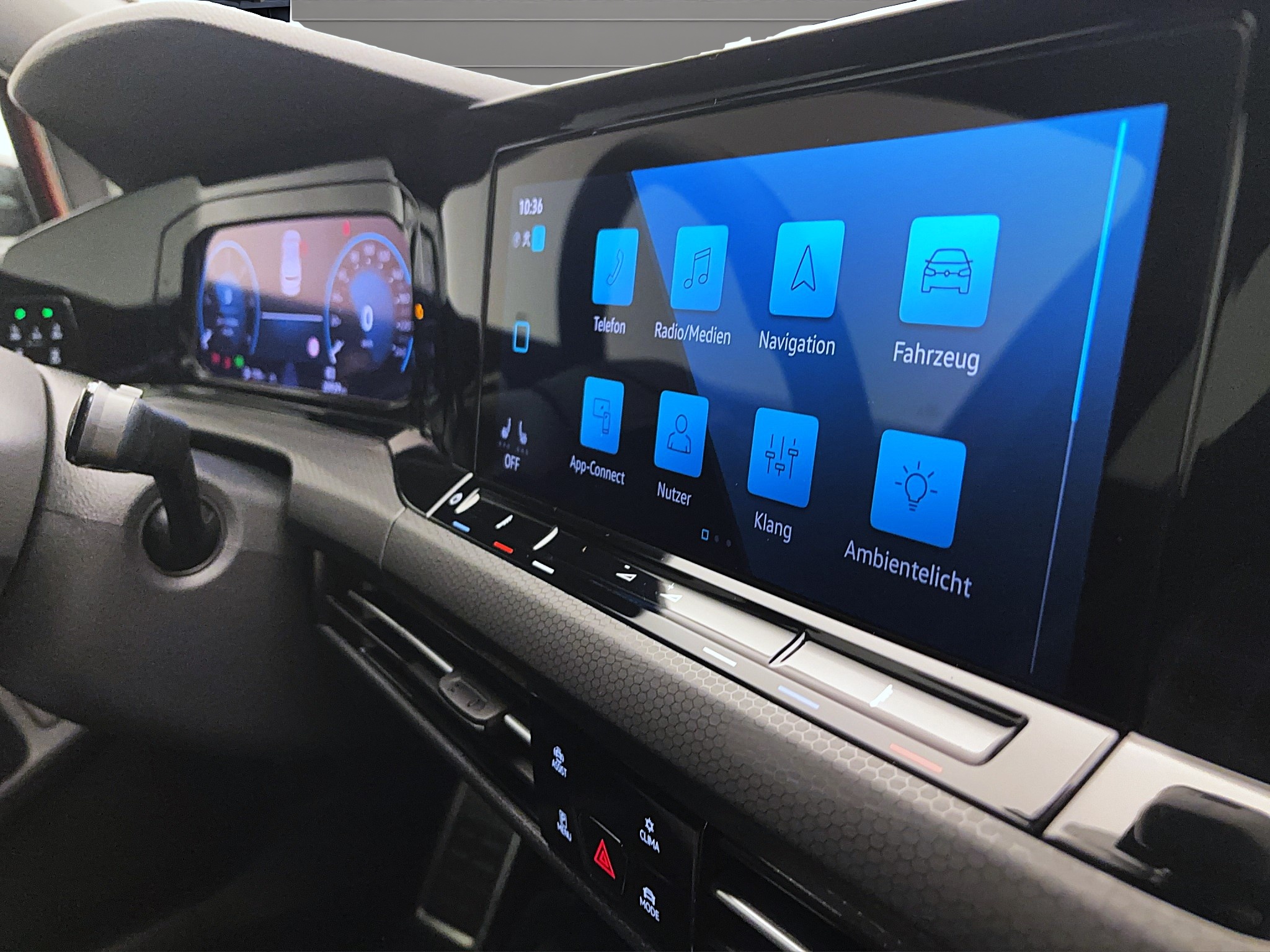Volkswagen Golf 8 2.0 TDI DSG GTD BlackStyle Standhzg IQ.Light Navi RearView
