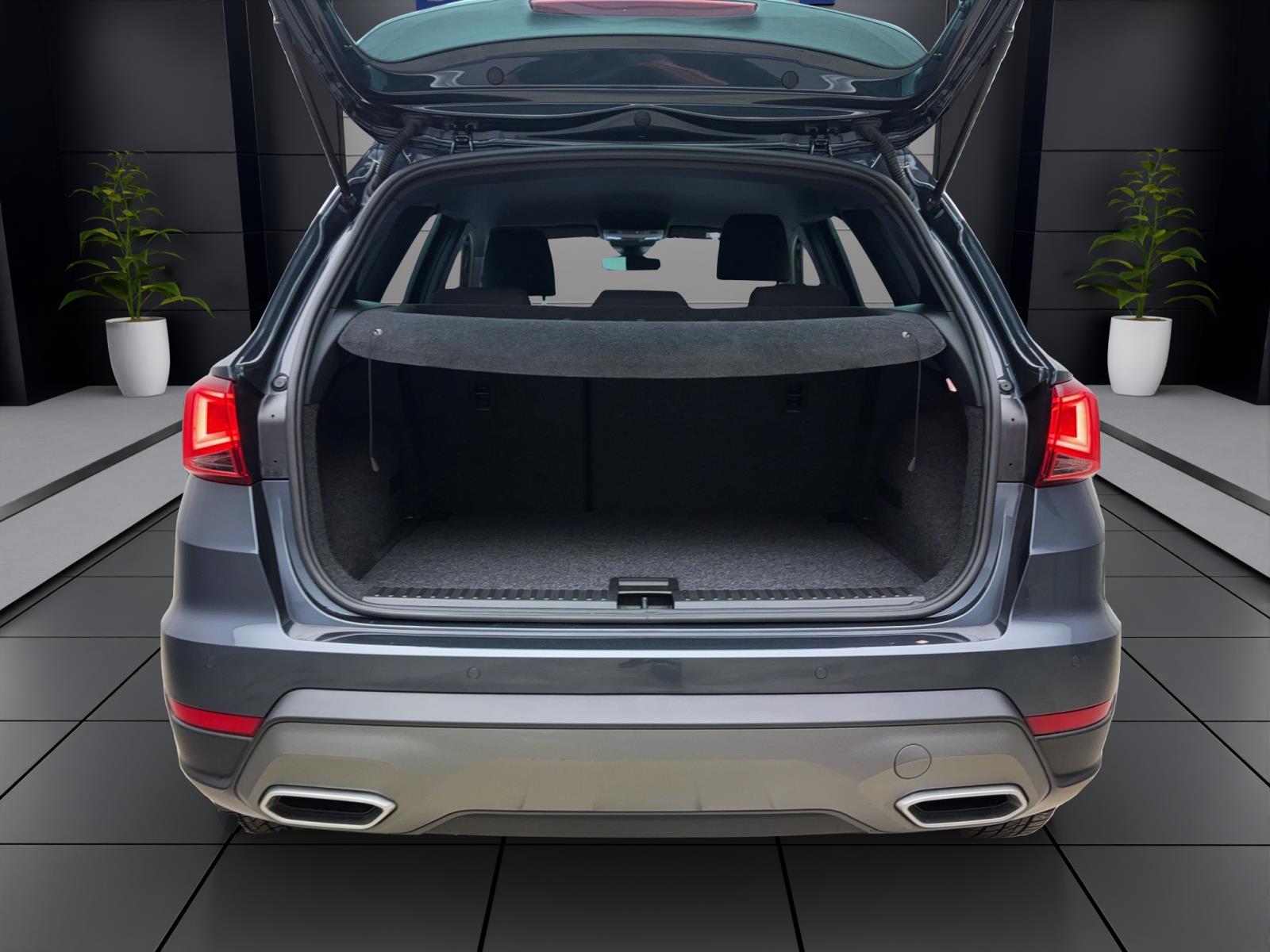Seat Arona 1.0 TSI FR Navi LED RearAssist ACC Sitzhzg