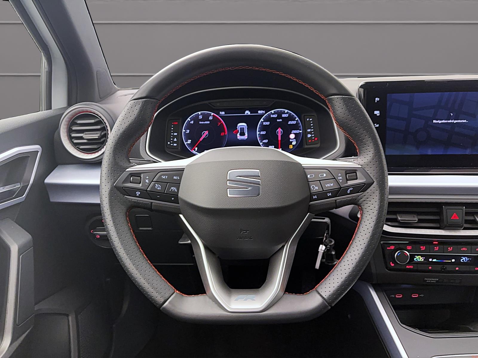 Seat Arona 1.0 TSI FR ACC ParkAssist Kamera LED Navi Sitzhzg