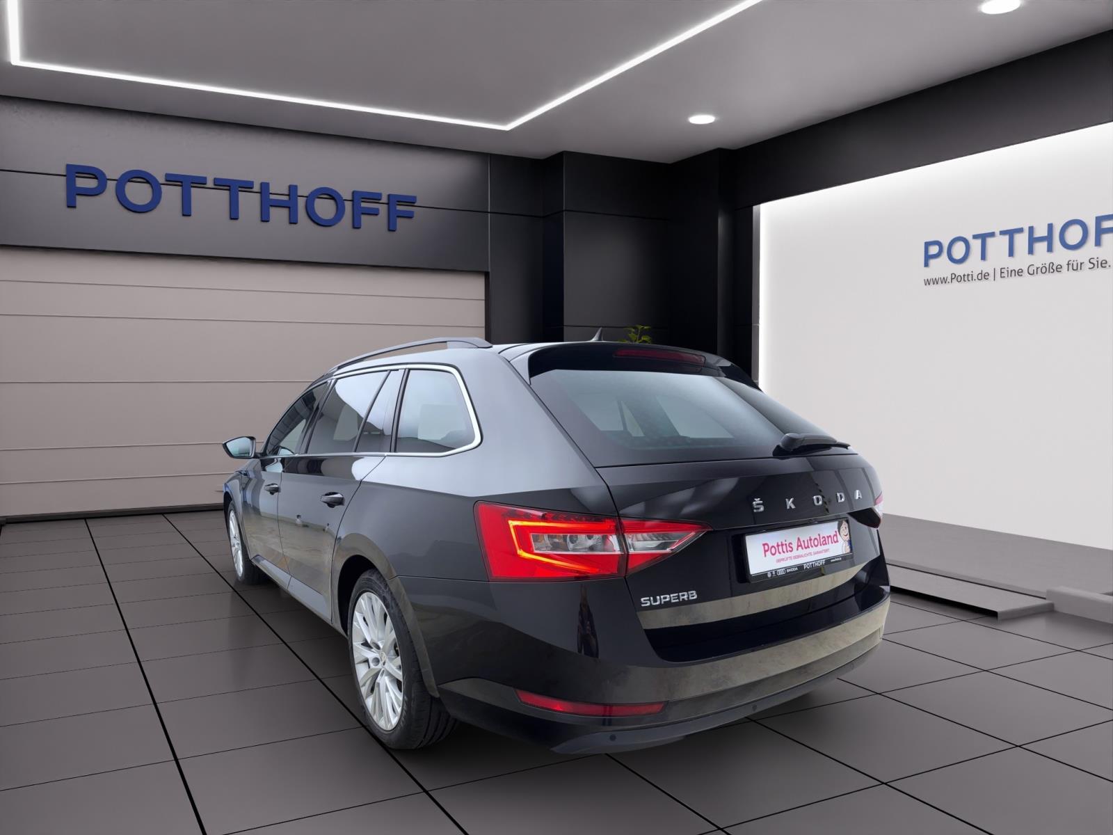 Skoda Superb Combi 2.0 TDI Ambition Navi LED ACC Sitzhzg LightAssist