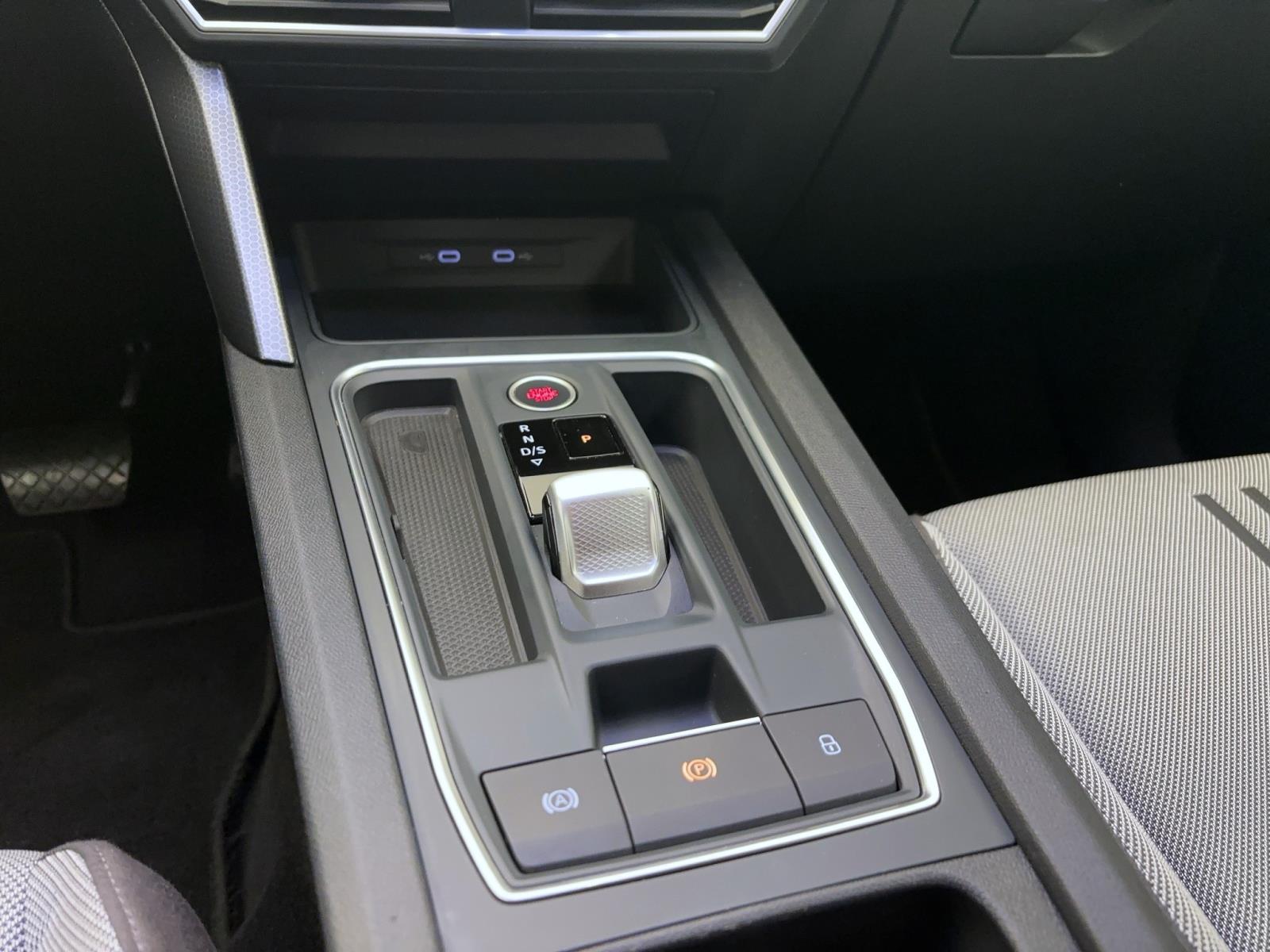 Seat Leon 1.5 eTSI DSG Sportstourer StyleNavi LED Kamera Sitzhzg GRA