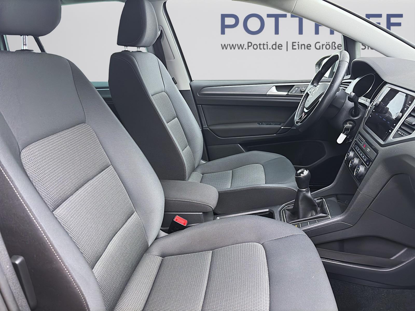Volkswagen Golf Sportsvan 1.0 TSI Comfortline Navi ACC LightAssist FrontAssist Business