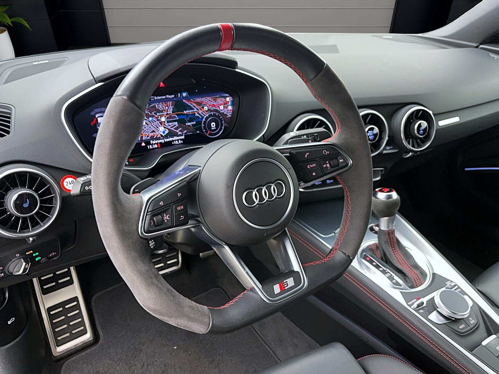 Audi TT Coupe 45 TFSI q S-line Competition Plus BlackPDC Kamera Matrix Navi B&O Sitzhzg