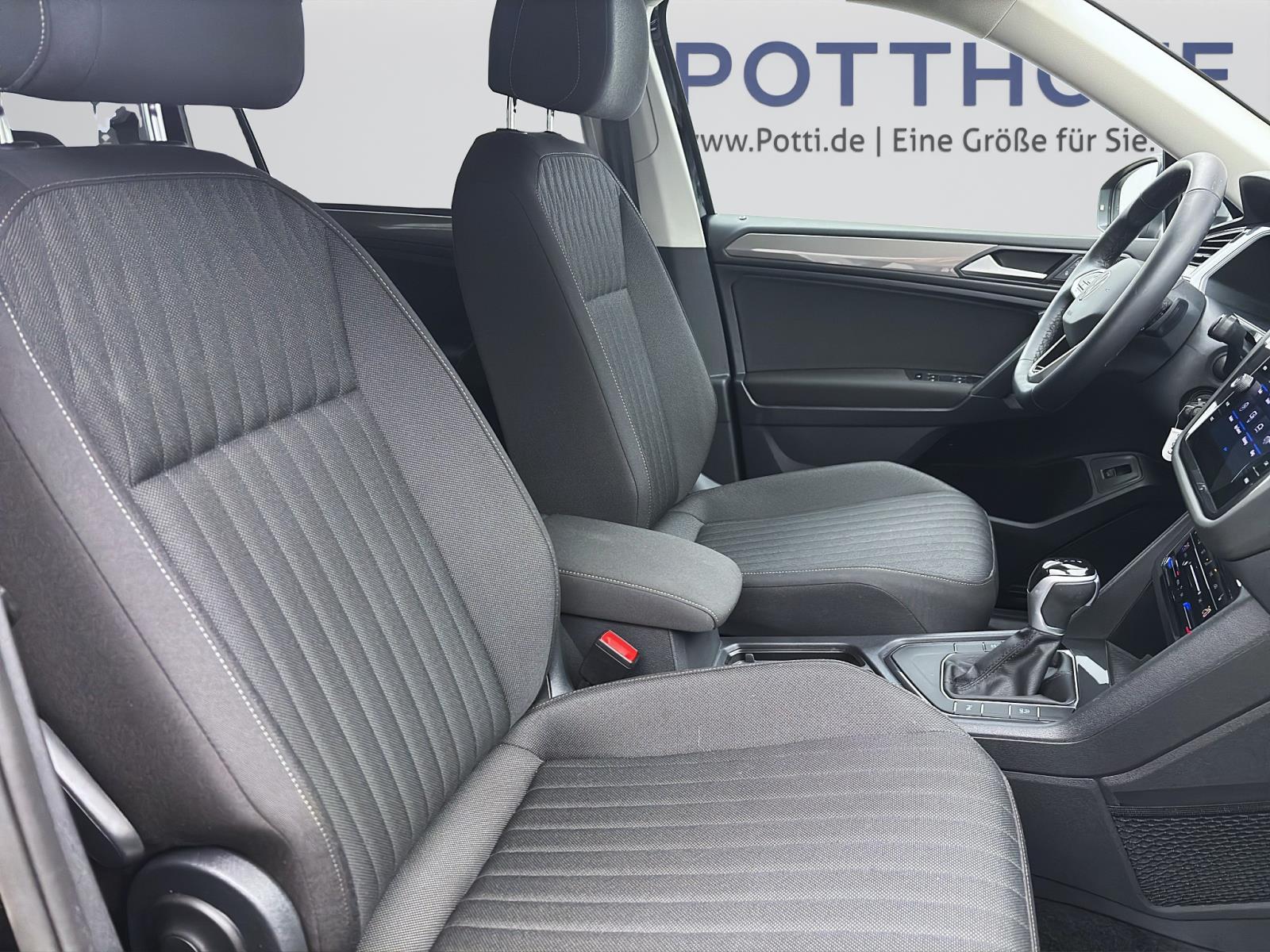 Volkswagen Tiguan Allspace 2.0 TDI DSG Life 7-Sitzer AHK Navi LED RearView ACC