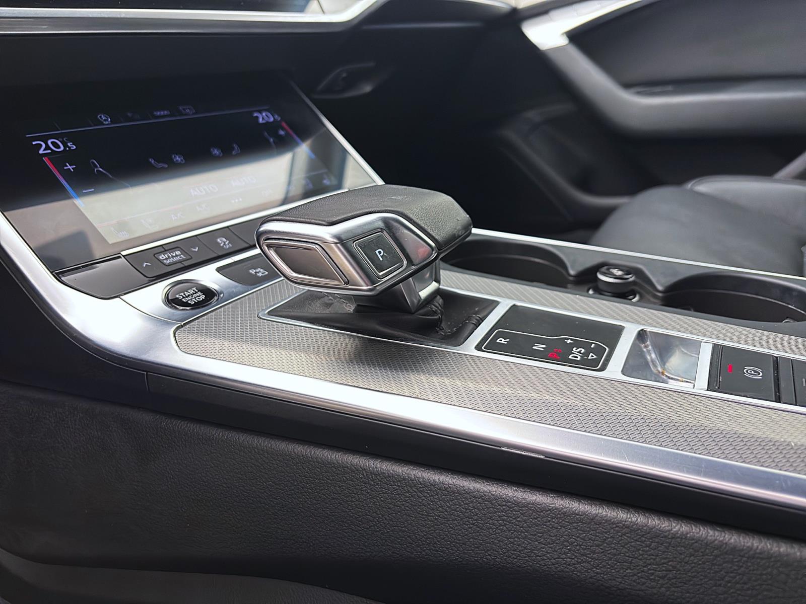 Audi A6 Avant 40 TDI q. designMatrix AHK Navi VirtCockpit