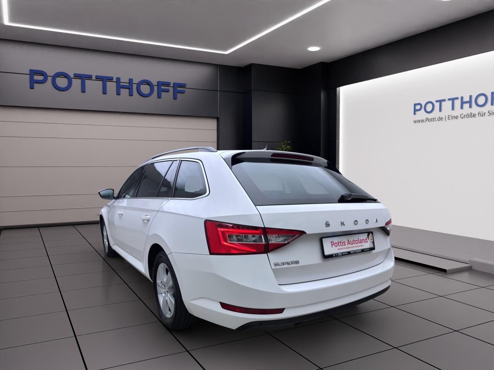 Skoda Superb Combi 2.0 TDI DSG Ambition Navi ACC SideAssist LightAssist