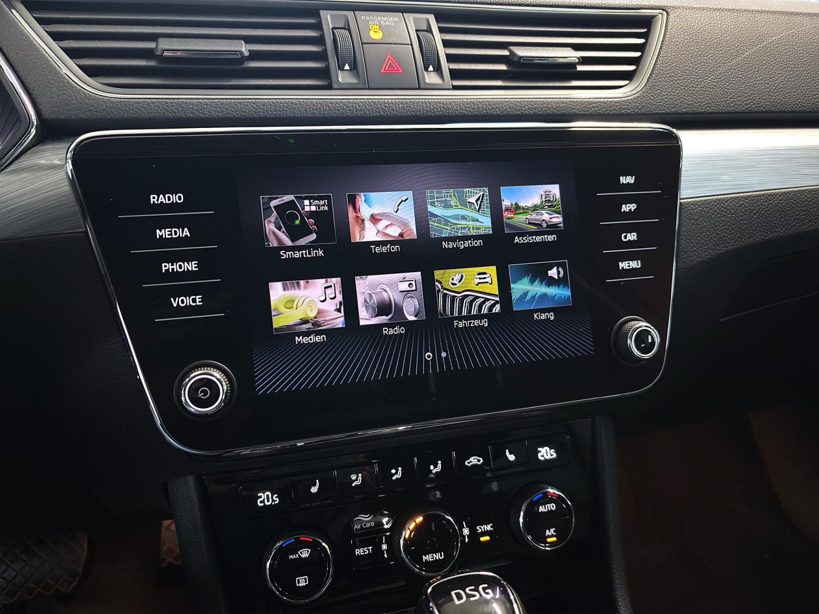 Skoda Superb Combi 2.0 TDI DSG Ambition Navi ACC SideAssist LightAssist