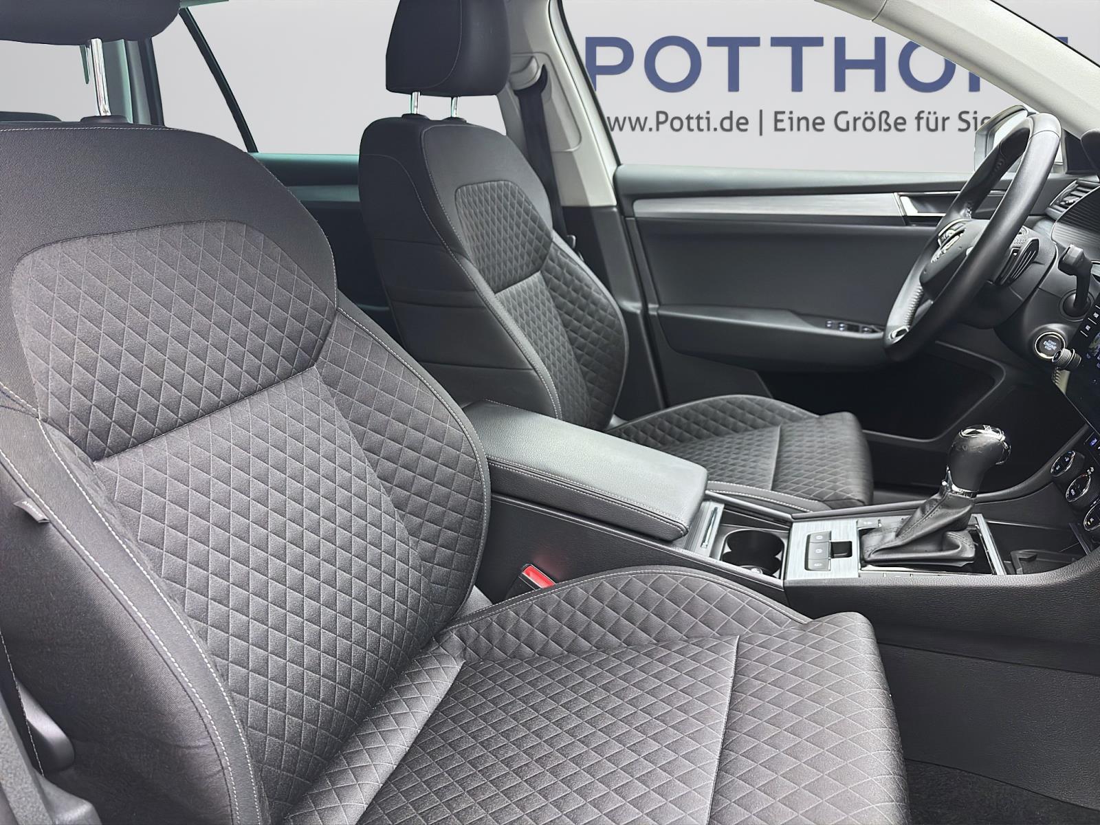 Skoda Superb Combi 2.0 TDI DSG Ambition Navi ACC SideAssist LightAssist