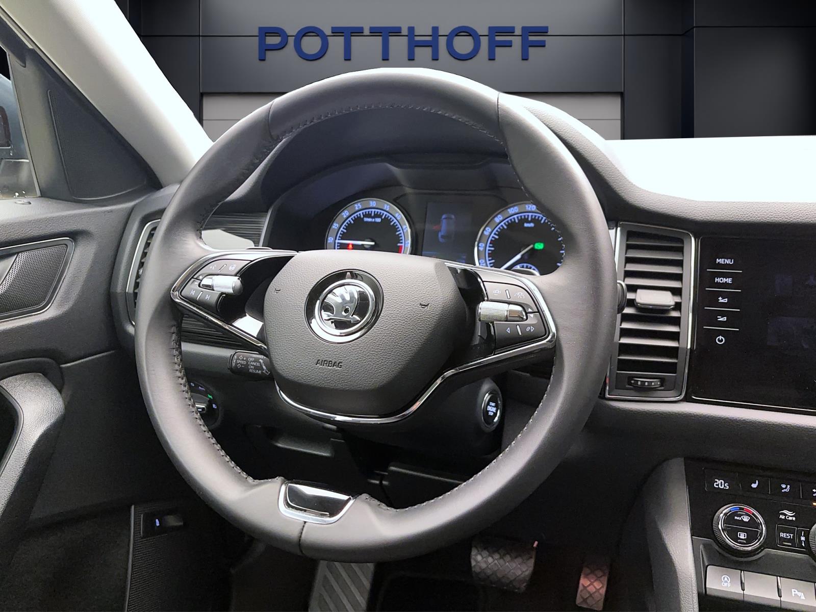 Skoda Kodiaq 2.0 TDI DSG Style 4x4 Navi RearView LED SideAssist Sitzhzg