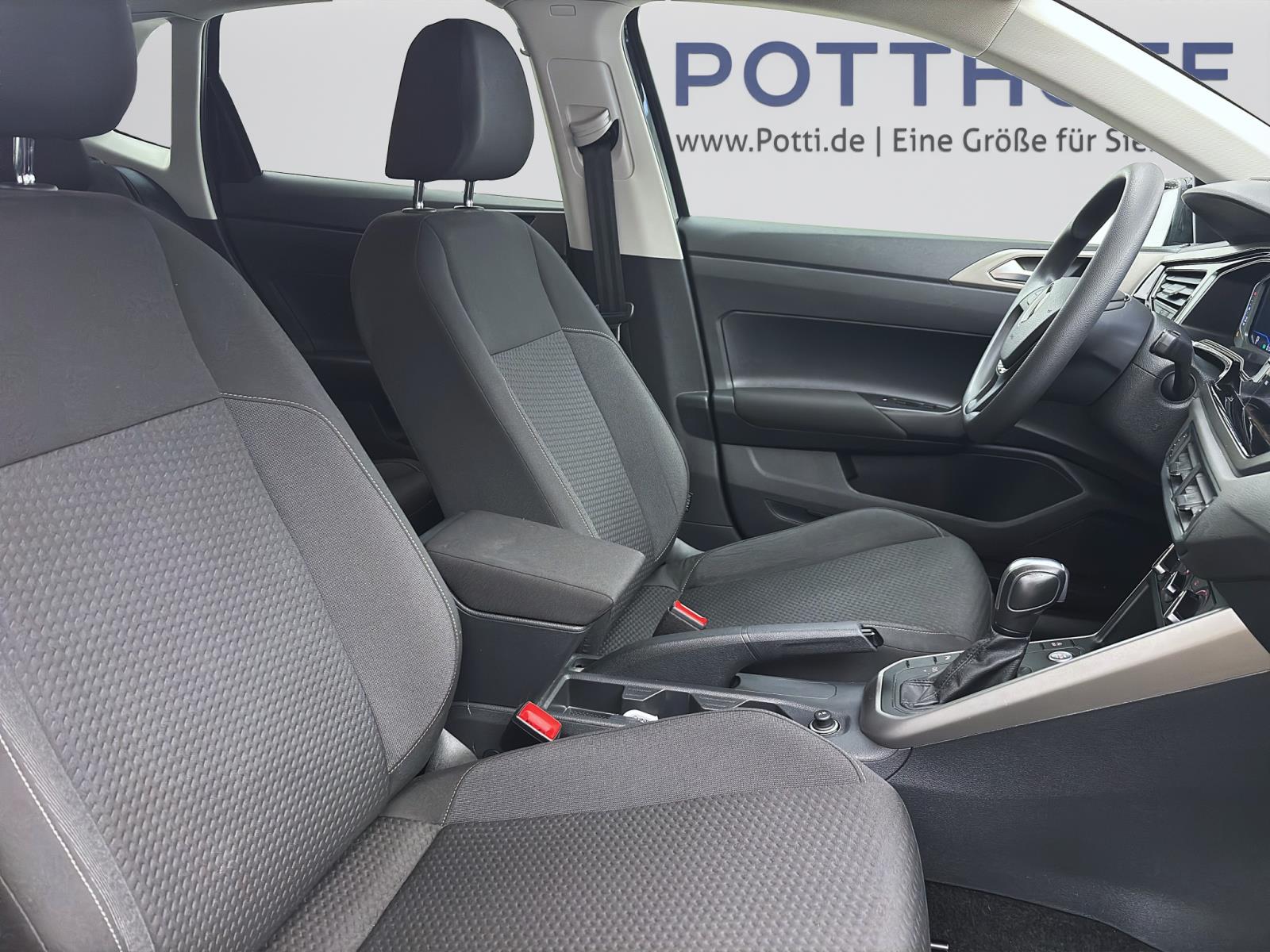 Volkswagen Polo 1.0 TSI DSG Comfortline Navi PDC Sitzhzg AppConnect FrontAssist