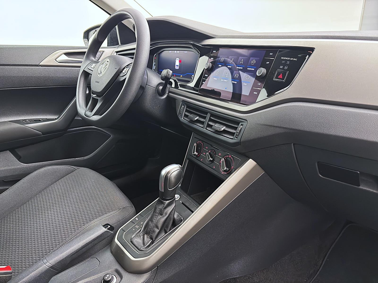 Volkswagen Polo 1.0 TSI DSG Comfortline Navi PDC Sitzhzg AppConnect FrontAssist