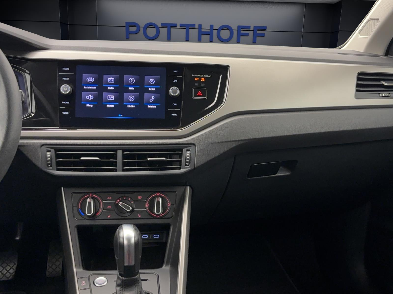 Volkswagen Polo 1.0 TSI DSG COMFORTLINE NAVI PDC SITZHZG GRA