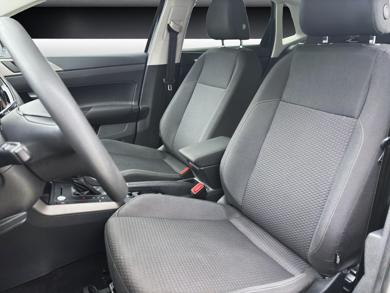 Volkswagen Polo 1.0 TSI DSG COMFORTLINE NAVI PDC SITZHZG APPCONNECT