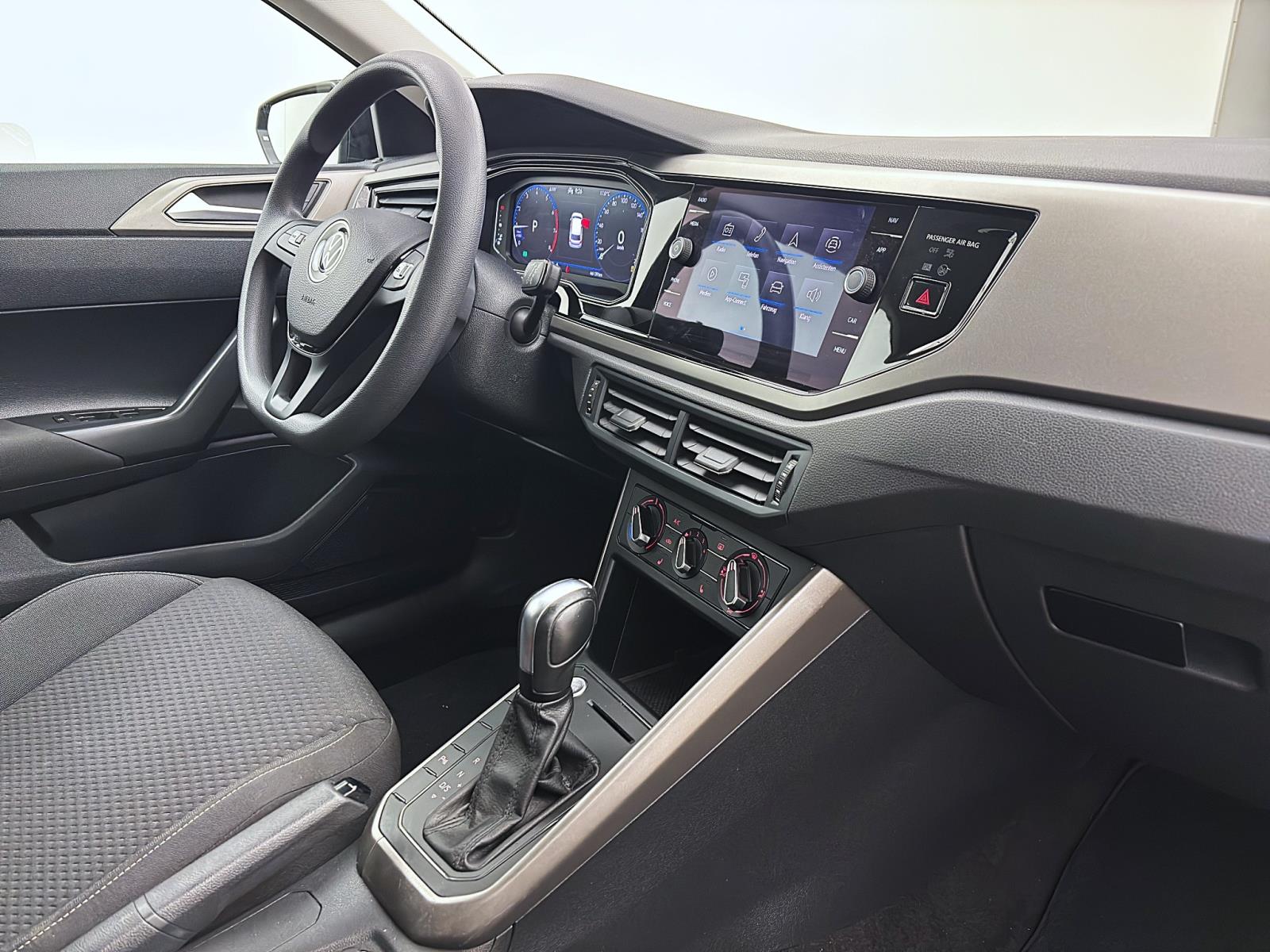 Volkswagen Polo 1.0 TSI DSG COMFORTLINE NAVI PDC SITZHZG APPCONNECT