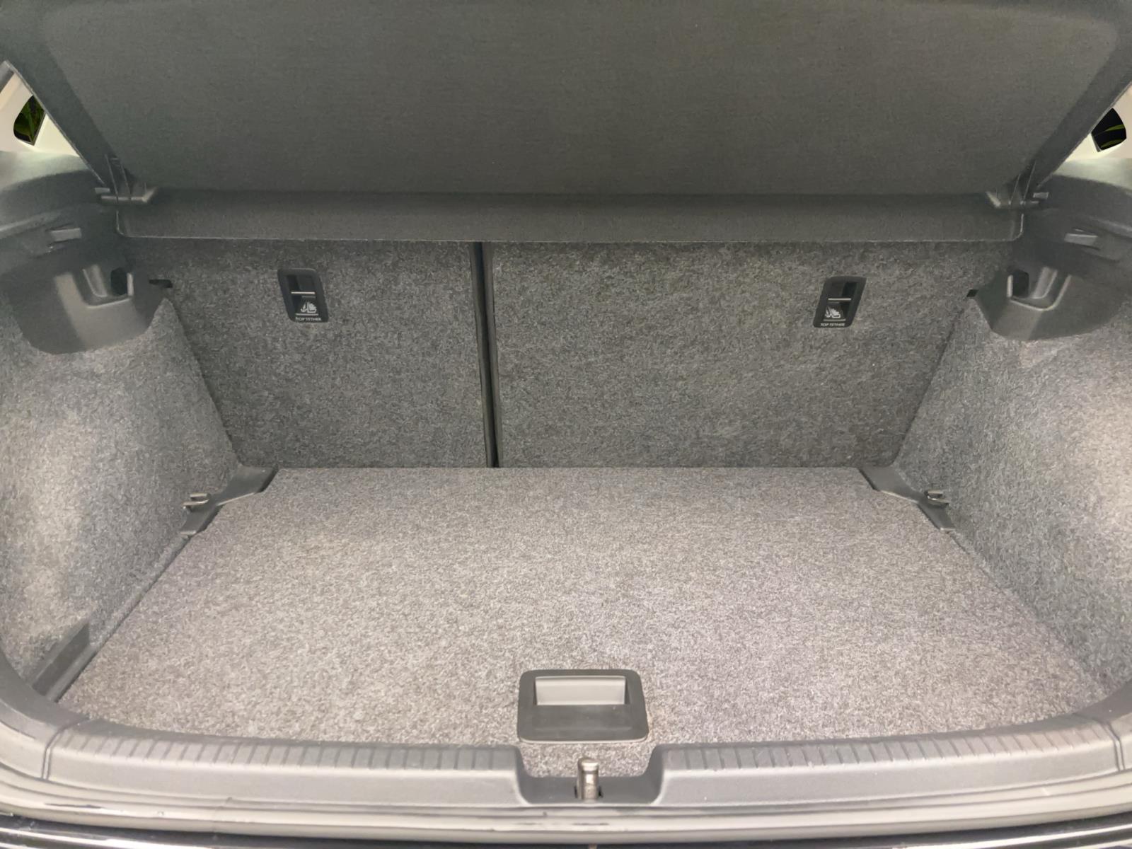 Volkswagen Polo 1.0 TSI DSG Comfortline Navi PDC Sitzhzg AppConnect GRA FrontAssist