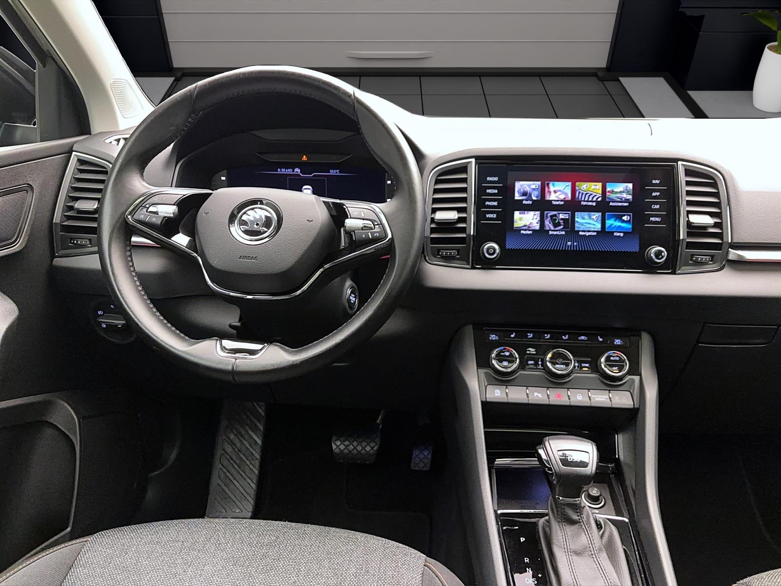 Skoda Karoq 2.0 TDI DSG Clever Pano PDC Kamera LED Navi SmartLink