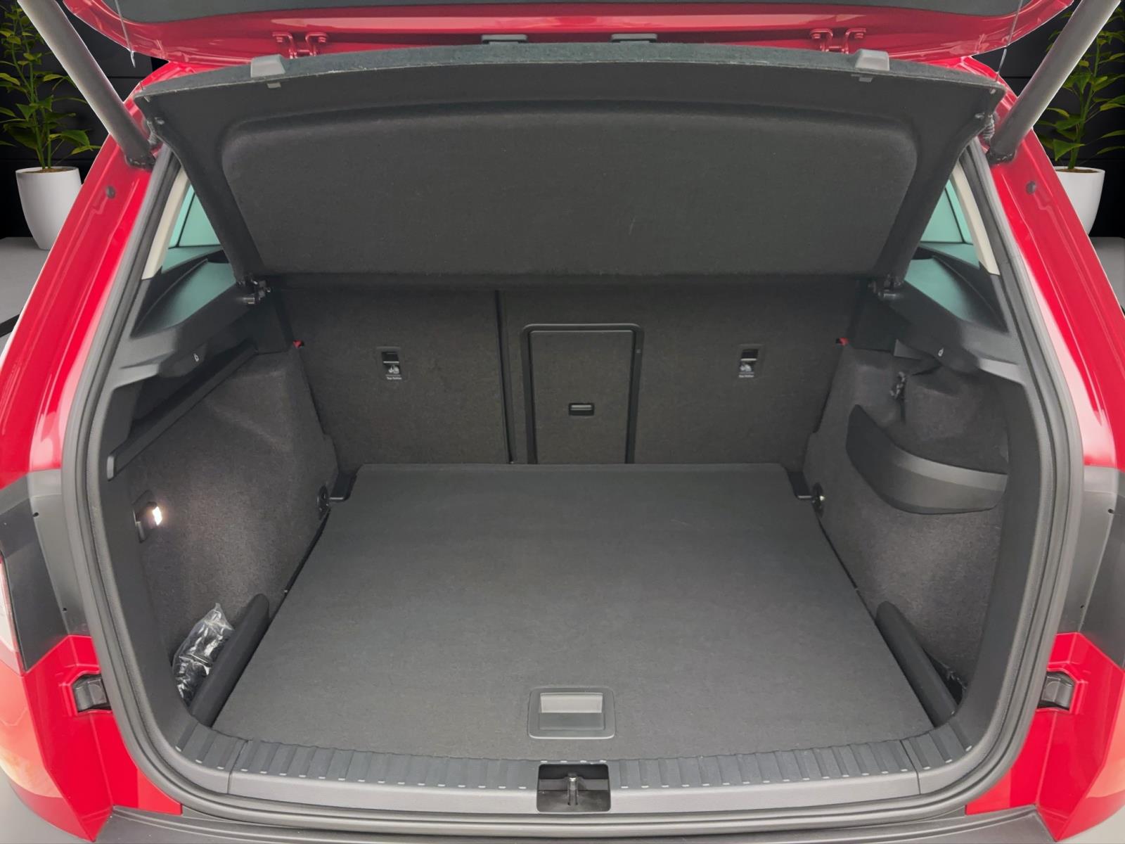 Skoda Karoq 1.5 TSI DSG Style PDC Kamera Navi SmartLink Tempo