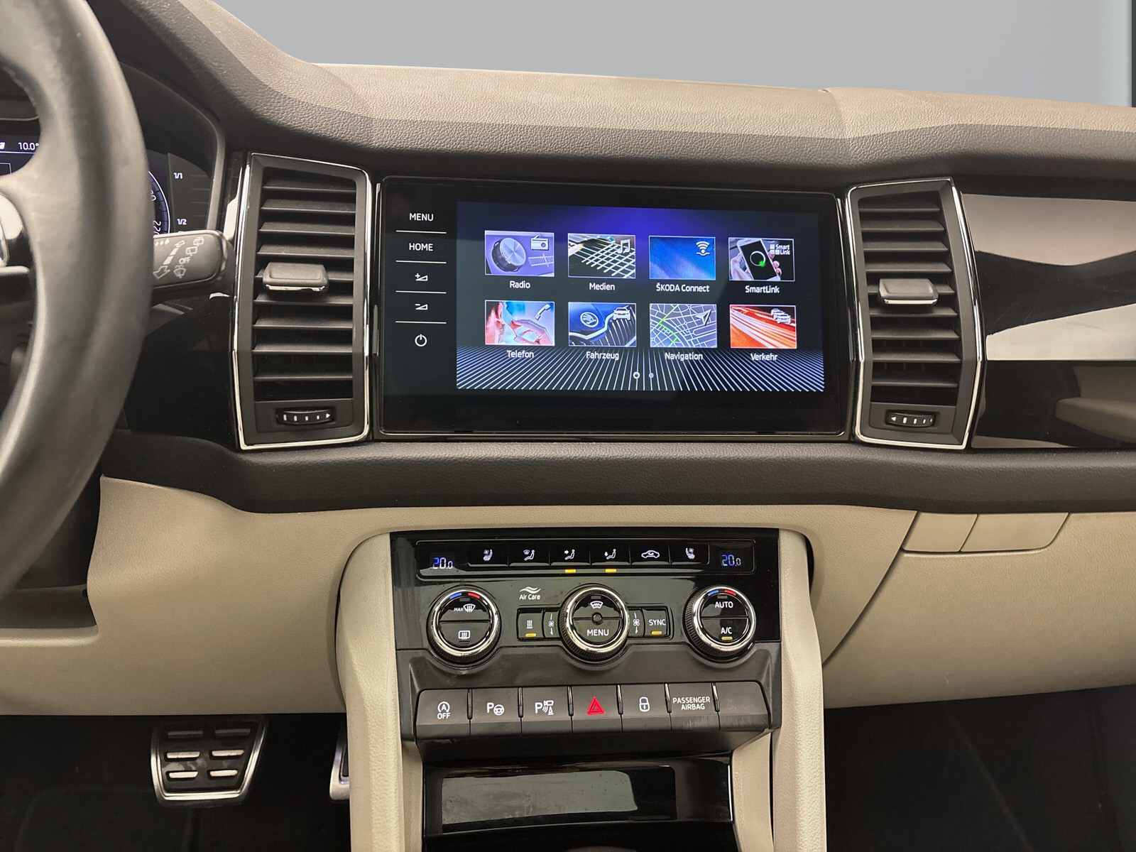 Skoda Kodiaq 2.0 TDI DSG L&K 4x4 Standhzg Pano AHK ACC AreaView LED