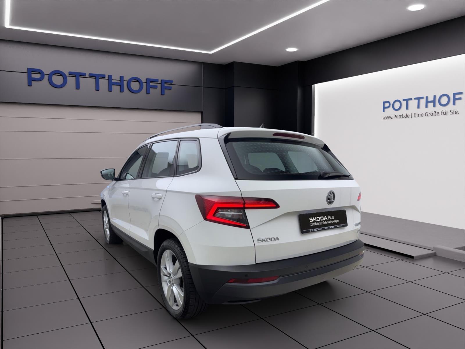 Skoda Karoq 2.0 TDI DSG 4x4 STYLE AHK NAVI PDC LED SITZHZG