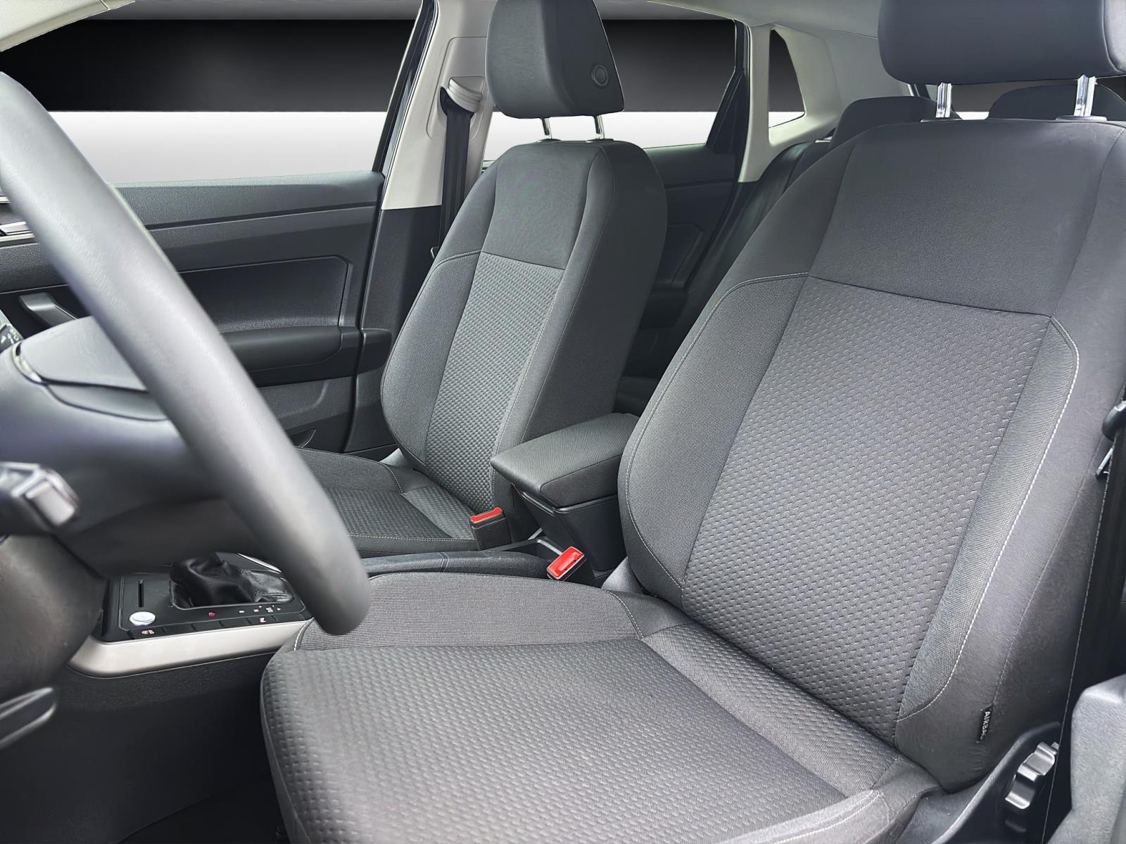 Volkswagen Polo 1.0 TSI DSG Comfortline Navi PDC Sitzhzg AppConnect GRA FrontAsist