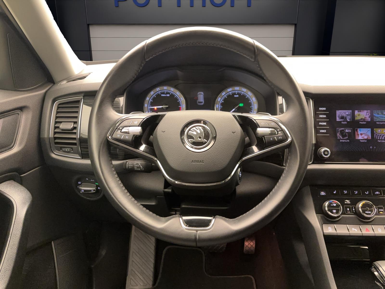 Skoda Kodiaq 2.0 TDI DSG Style 4x4 Standhzg Navi LED ACC RearView