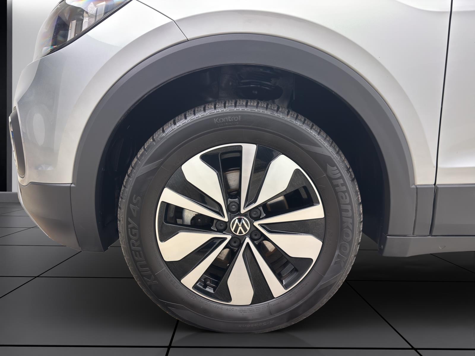 Volkswagen T-Cross 1.0 TSI Move Navi PDC Sitzhzg LightAssist LaneAssist