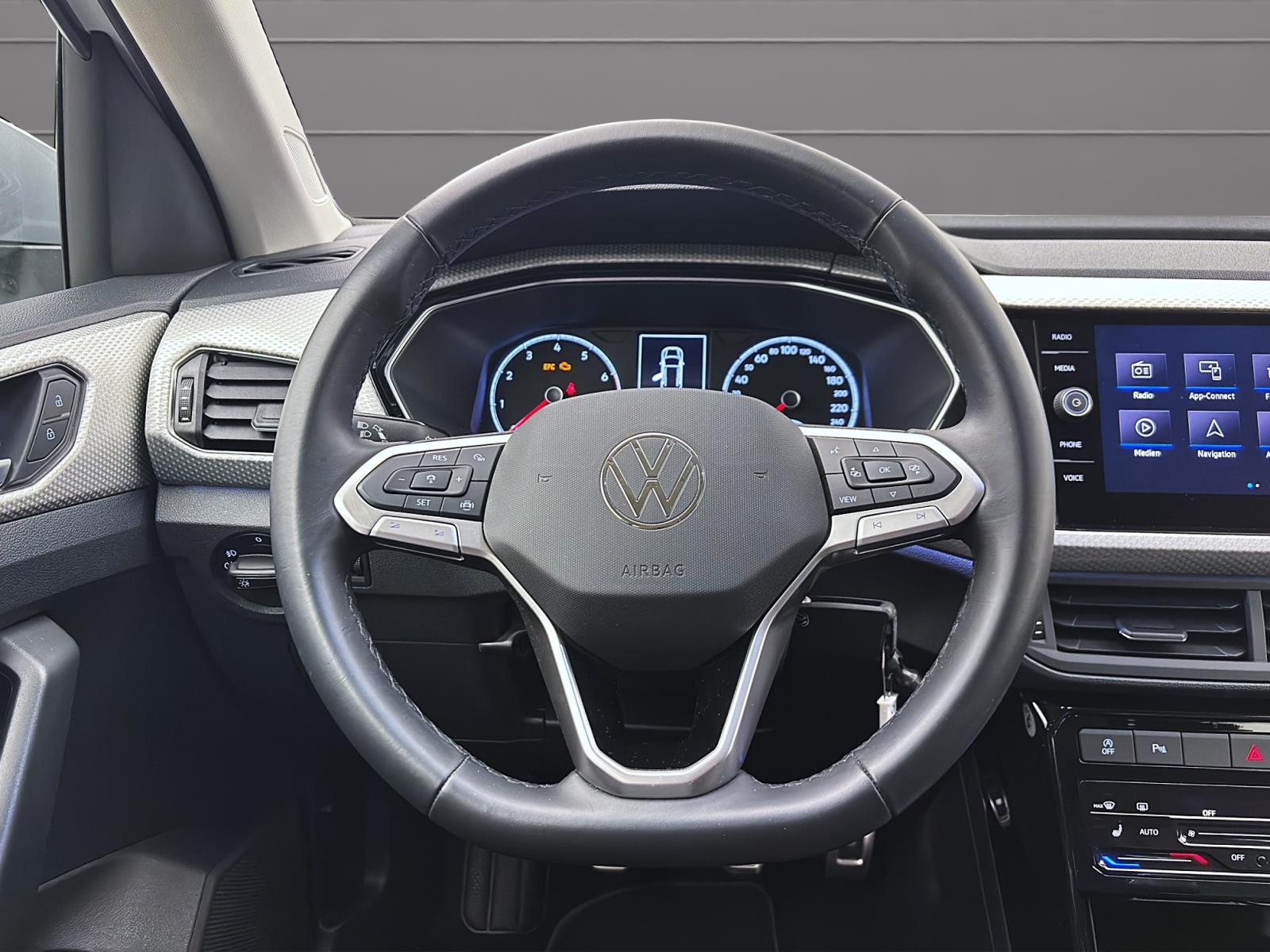 Volkswagen T-Cross 1.0 TSI Move Navi PDC Sitzhzg LightAssist LaneAssist