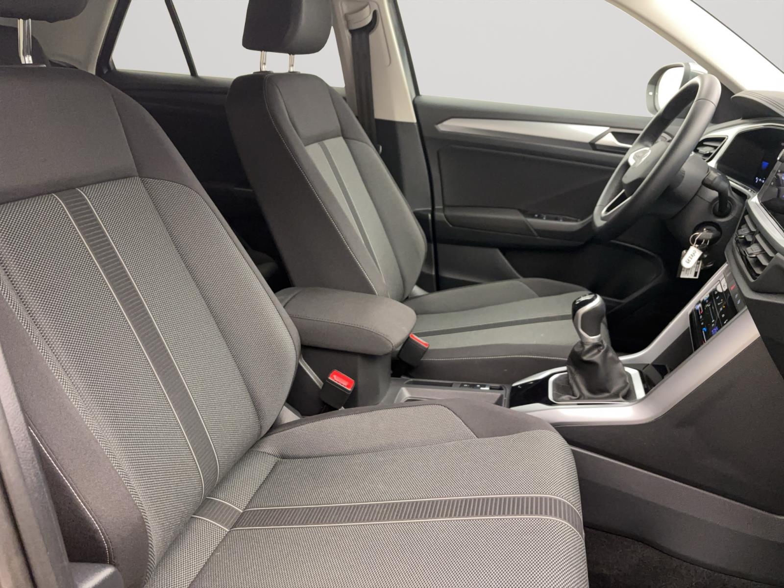 Volkswagen T-Roc 1.0 TSI Life Navi LED ParkAssist PDC Sitzhzg