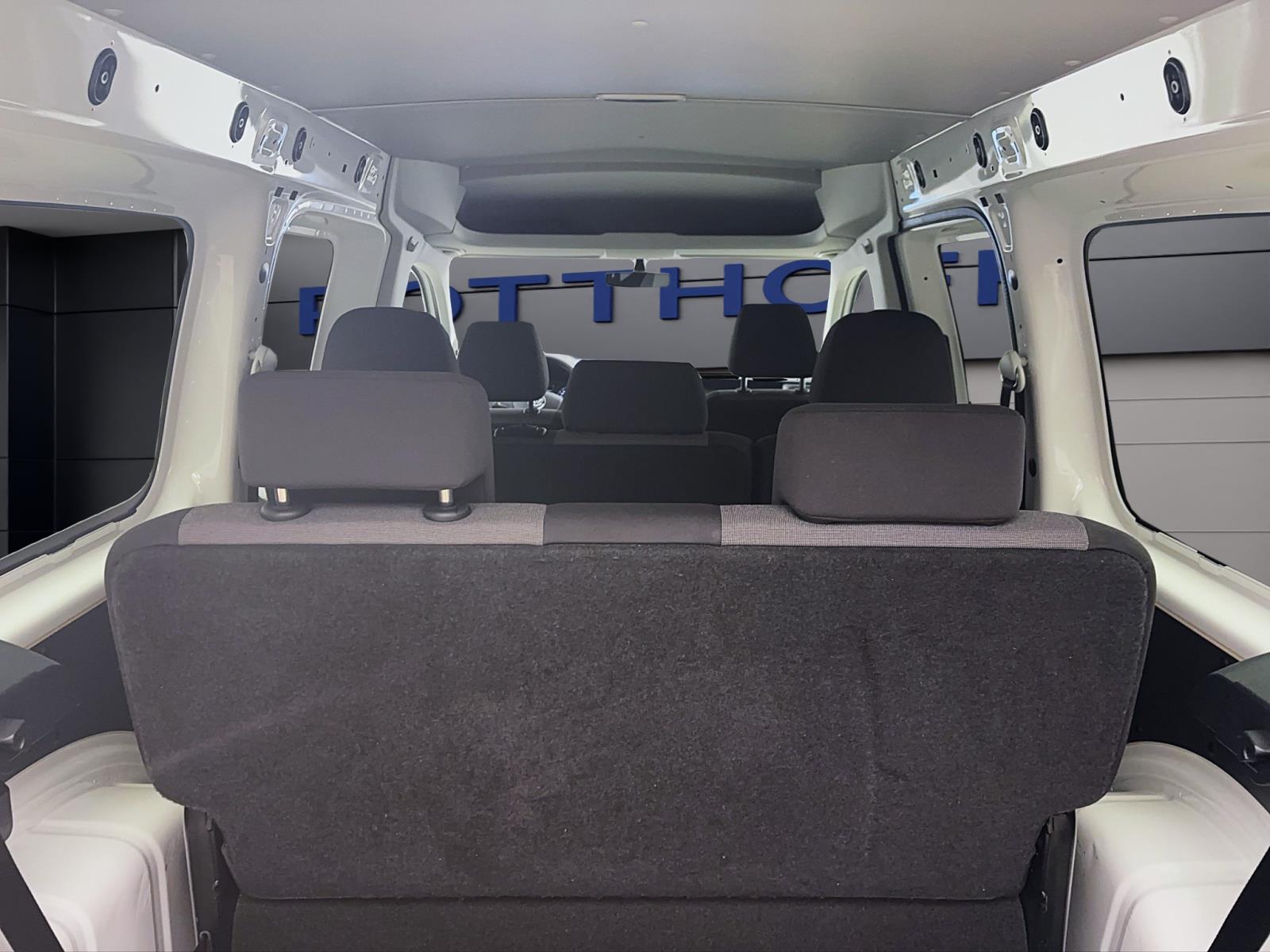 Volkswagen Caddy Maxi Kombi 7-Sitzer2,0 TDI Hecktüren/Navi/Klima