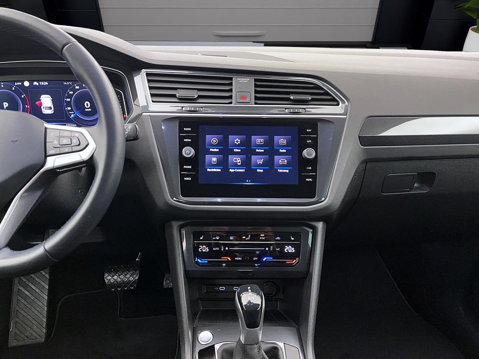 Volkswagen Tiguan 1.5 TSI DSG Elegance ACC PDC LED Navi AppConnect Sport
