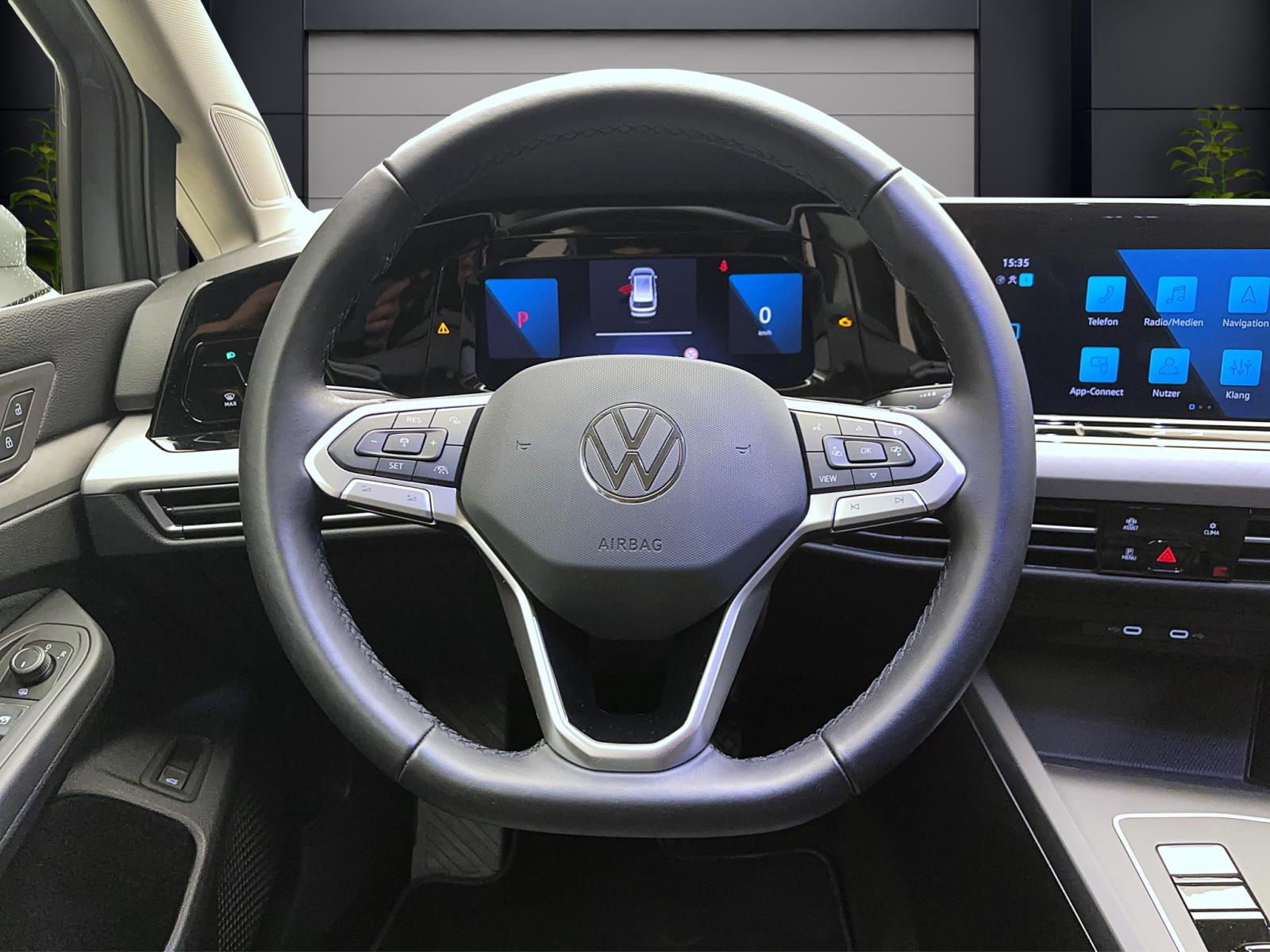 Volkswagen Golf Variant 1.0 TSI DSG Life ACC PDC LED Navi AppConnect