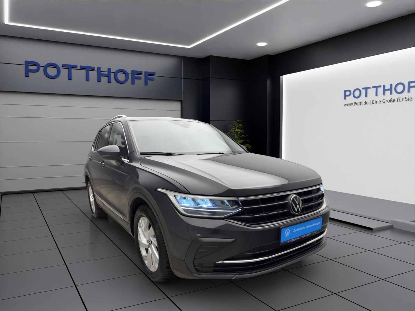 Volkswagen Tiguan 2.0 TDI Move AHK ACC PDC Kamera LED Navi Sitzhzg