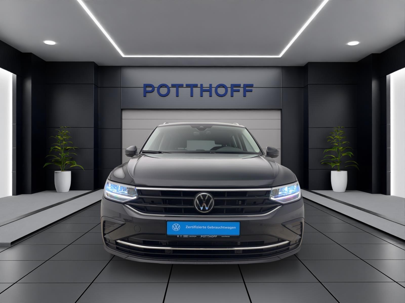Volkswagen Tiguan 2.0 TDI Move AHK ACC PDC Kamera LED Navi Sitzhzg