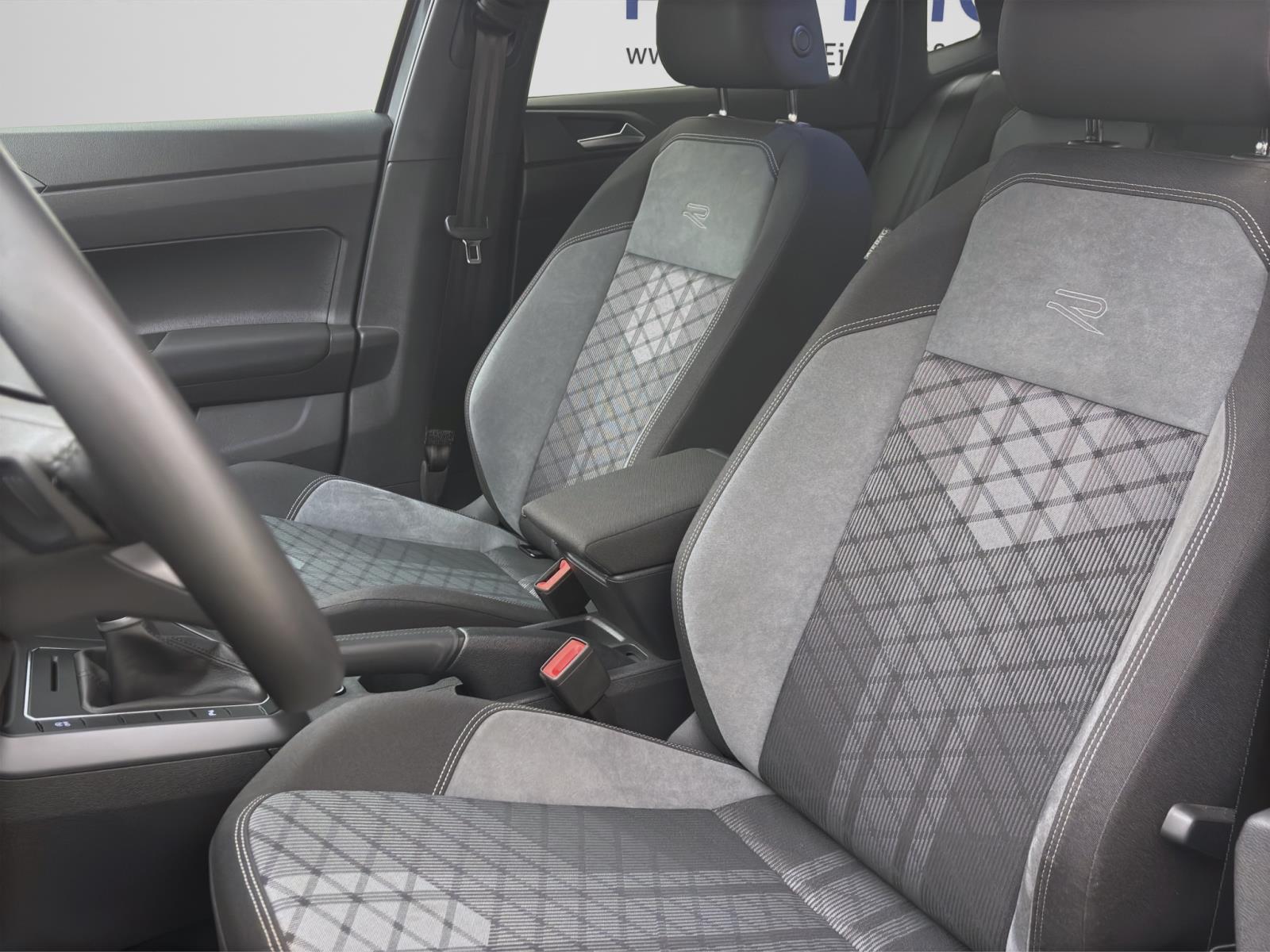 Volkswagen Polo 1.0 TSI DSG R-LINE IQ.LIGHT ACC KAMERA PDC