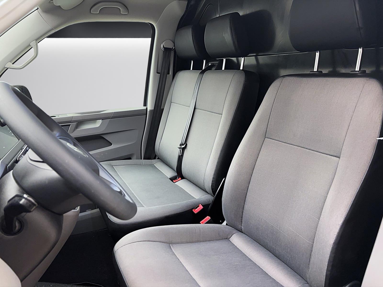 Volkswagen T6.1 Transporter Kasten 2,0 TDI Navi/AHK/Klima