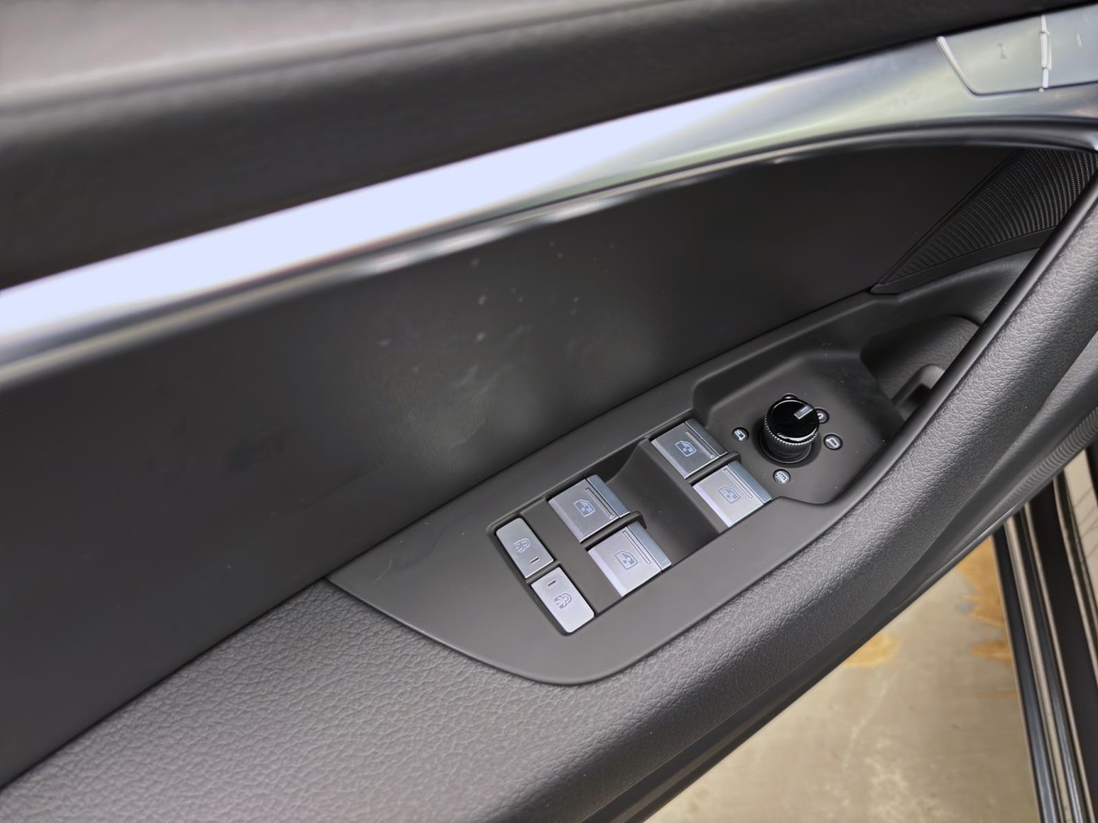Audi A6 50 TFSIe Q S LINE BLACK AHK NAVI+ ACC MATRIX B&O