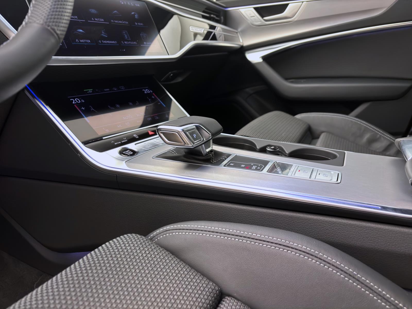 Audi A6 50 TFSIe Q S LINE BLACK AHK NAVI+ ACC MATRIX B&O