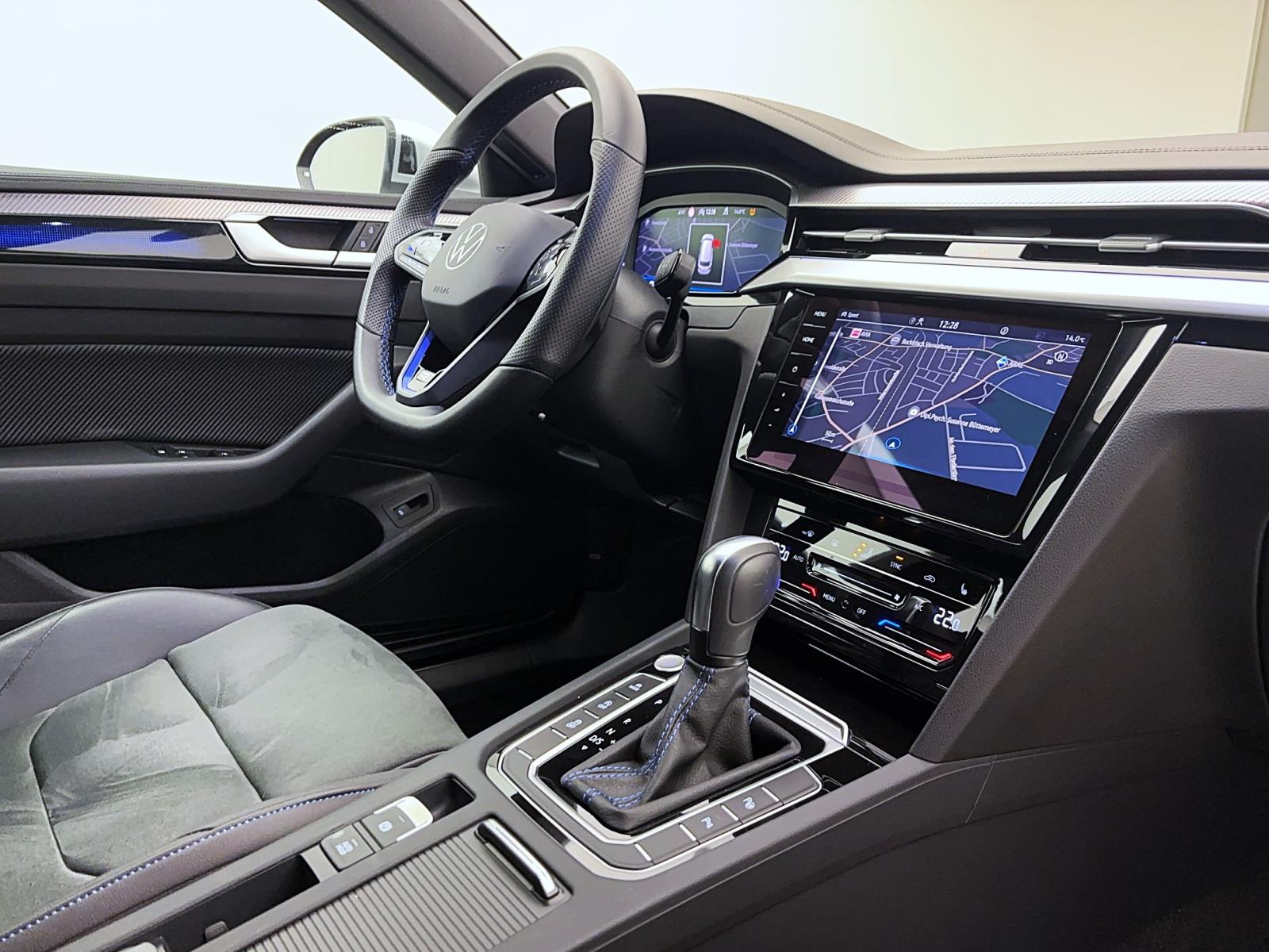 Volkswagen Arteon Shooting Brake 2.0 TSI DSG R 4MotionAHK ACC DCC ParkAssist Kamera IQ.Light