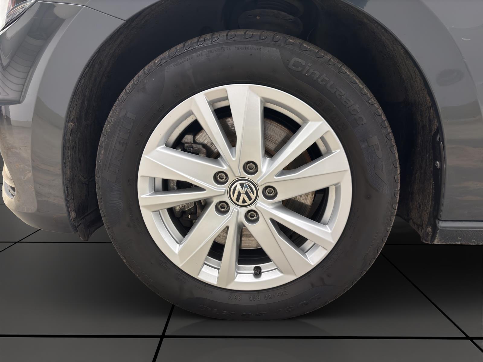 Volkswagen Touran 1.5 TSI ComfortlineACC PDC Winter Klima