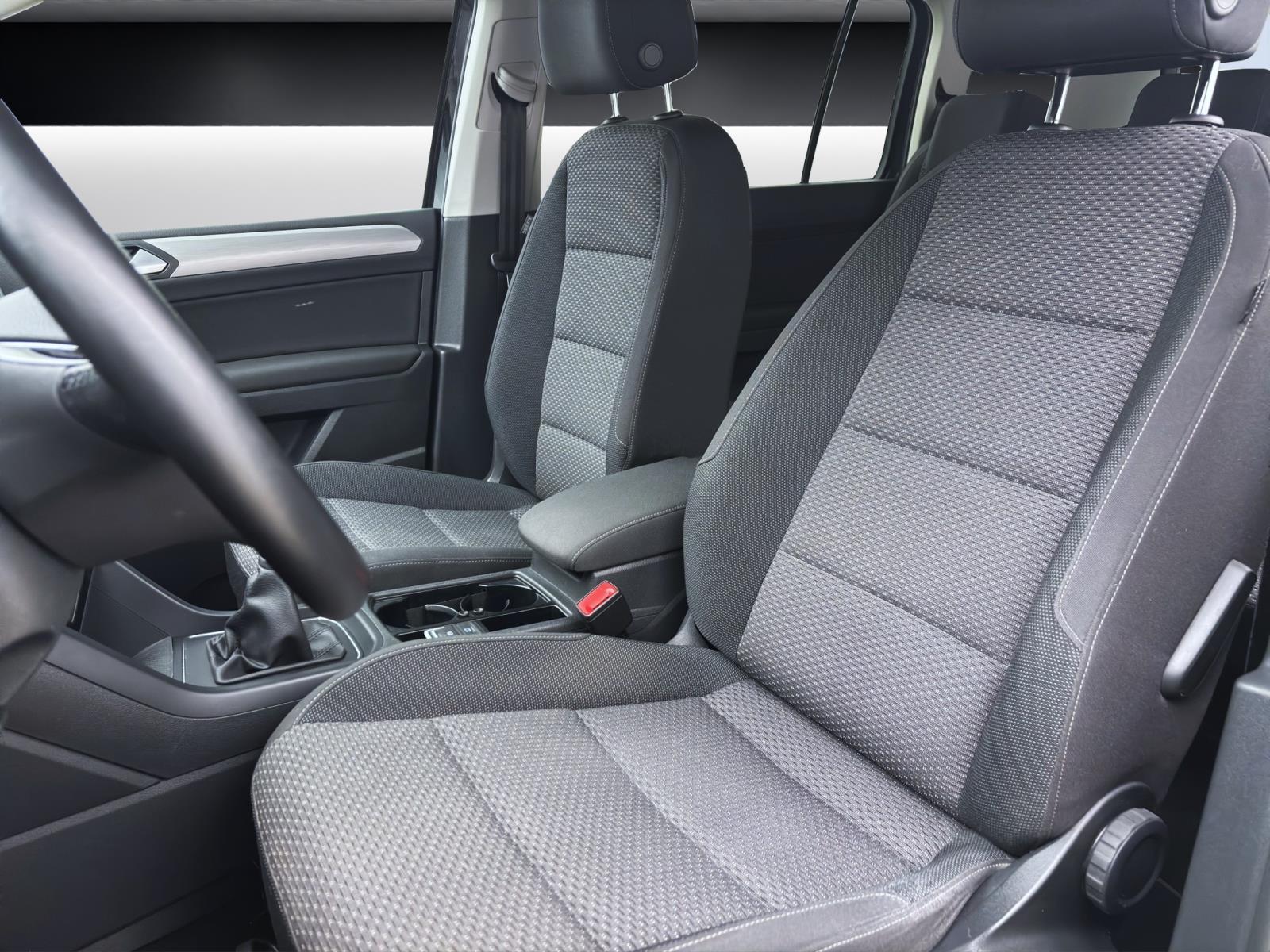 Volkswagen Touran 1.5 TSI ComfortlineACC PDC Winter Klima