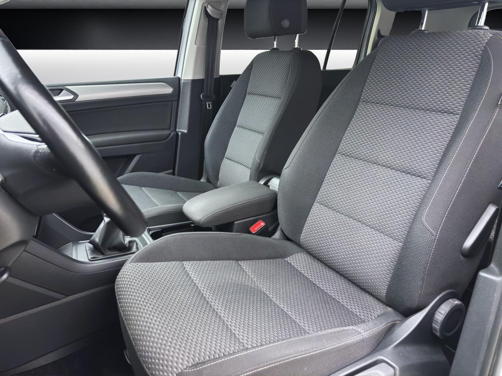 Volkswagen Touran 2.0 TDI ComfortlineFamily-Paket AHK RearView PDC