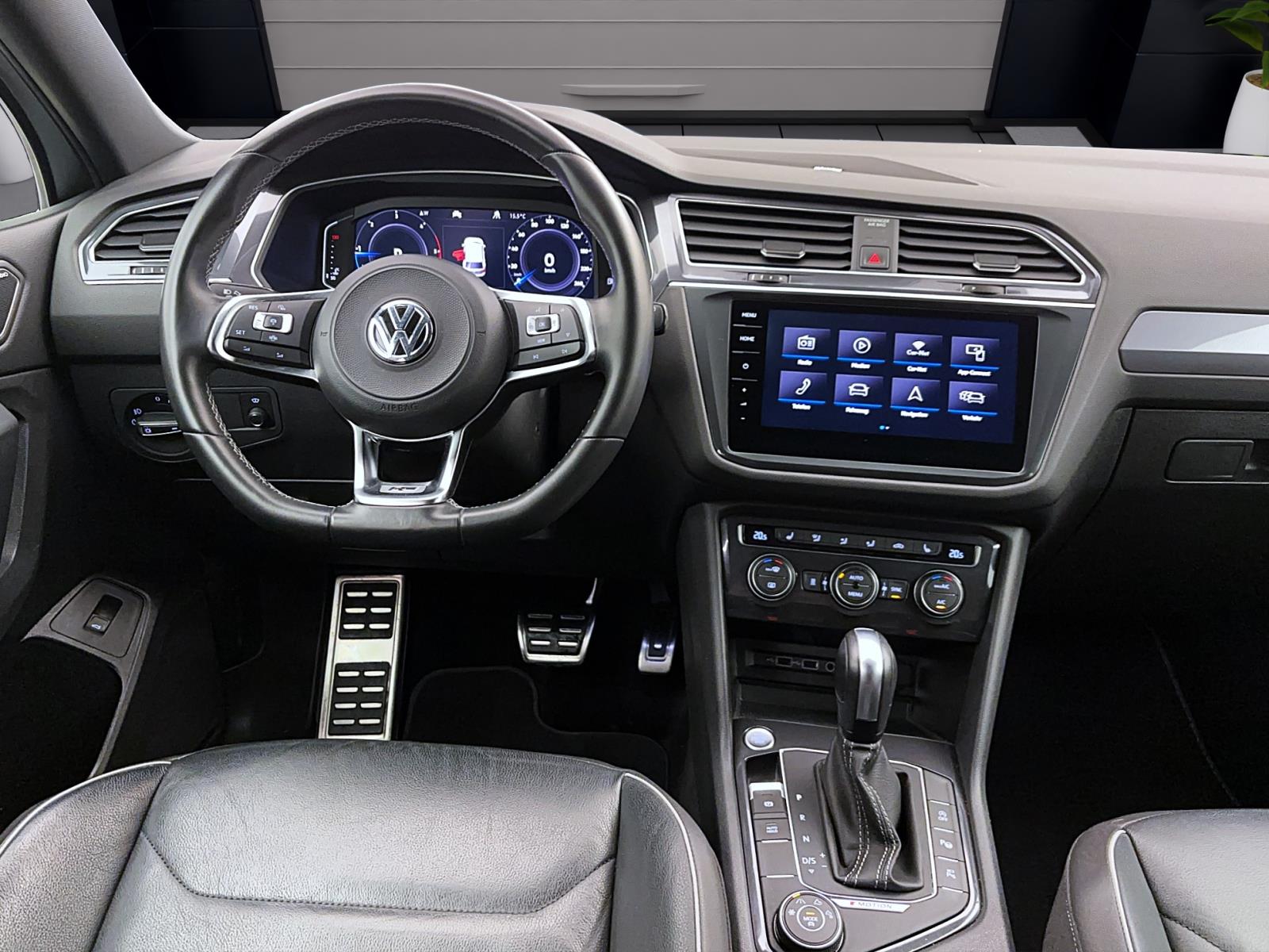 Volkswagen Tiguan Allspace 2.0 TDI DSG R-Line 4Motion Standhzg Pano AHK Navi RearView DYNAUDIO