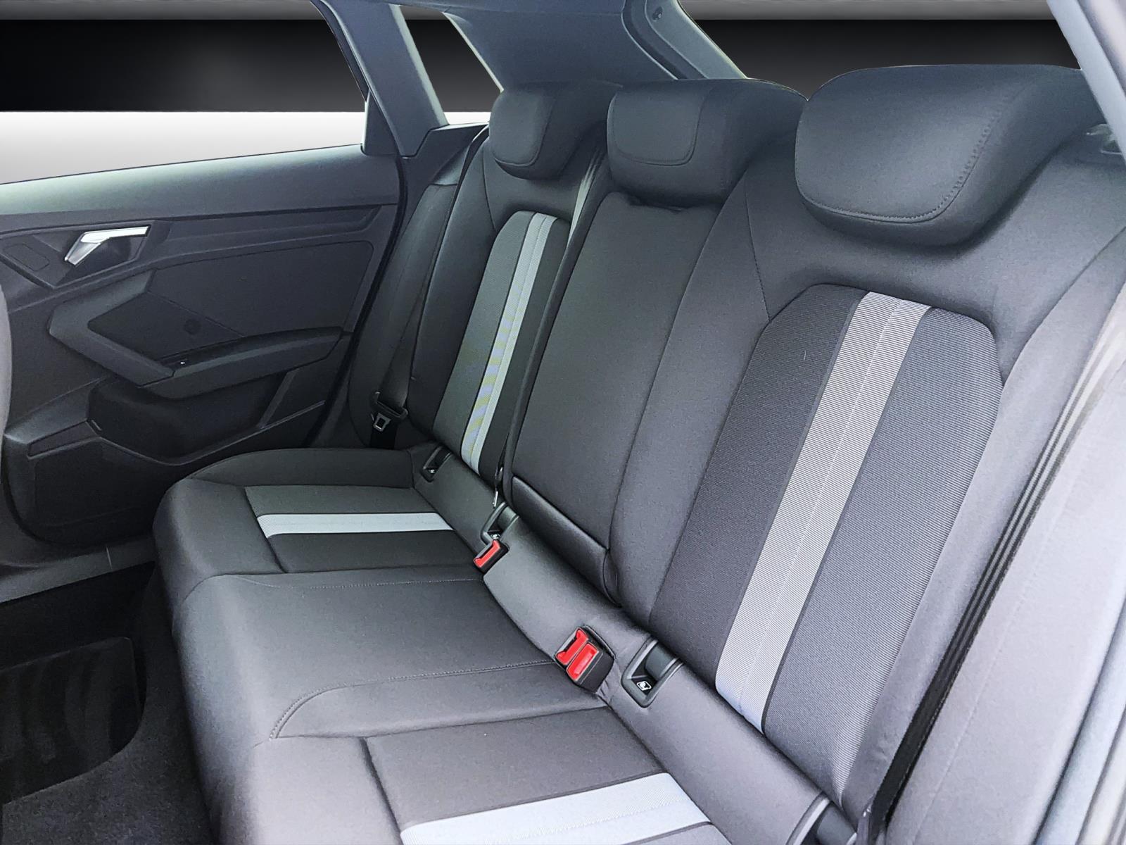 Audi A3 Sportback 30 TDI Standhzg ParkAssist Navi Sitzhzg Tempo