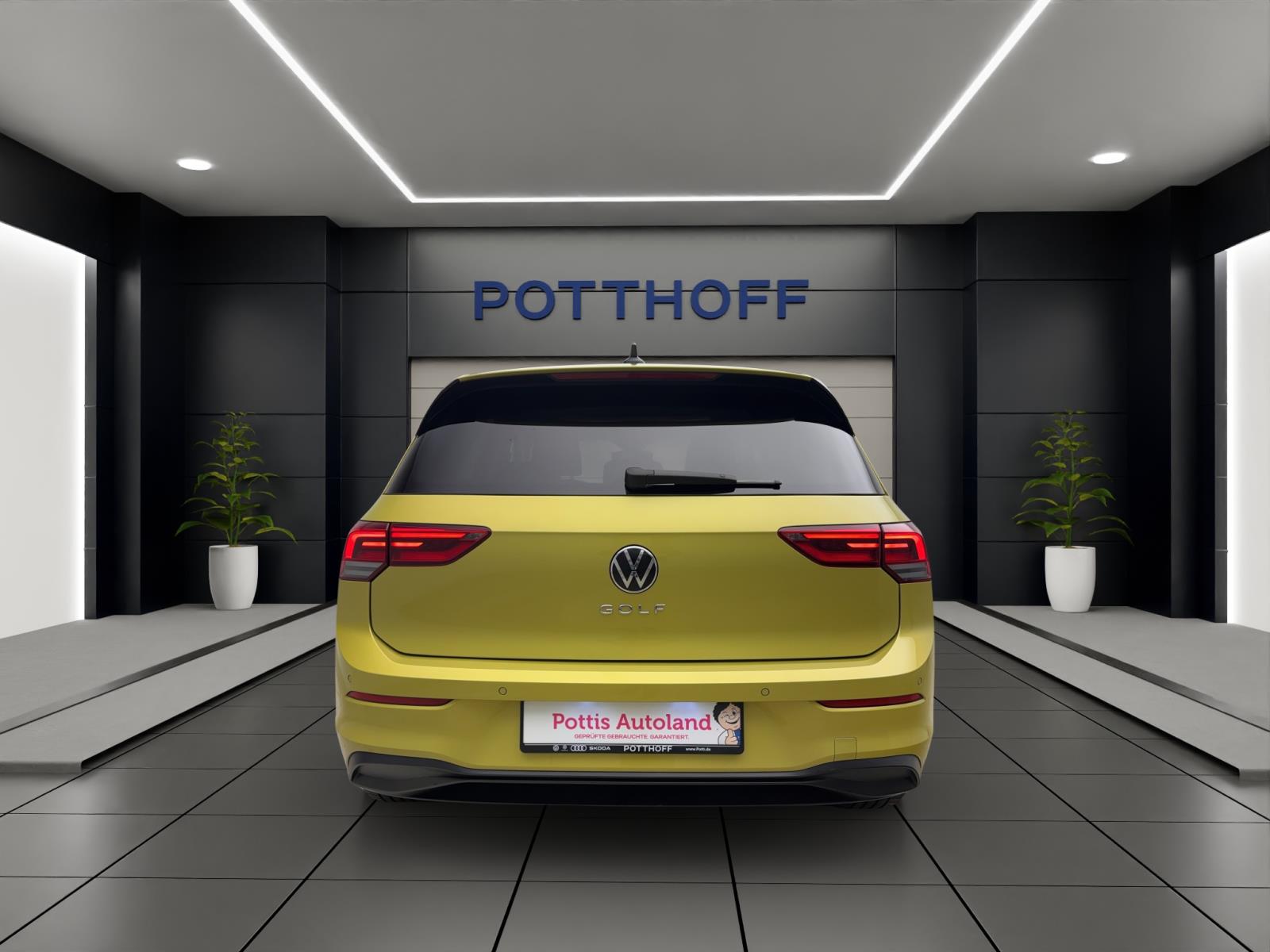 Volkswagen Golf 1.5 TSI LIFE AHK LED PDC SITZHZG