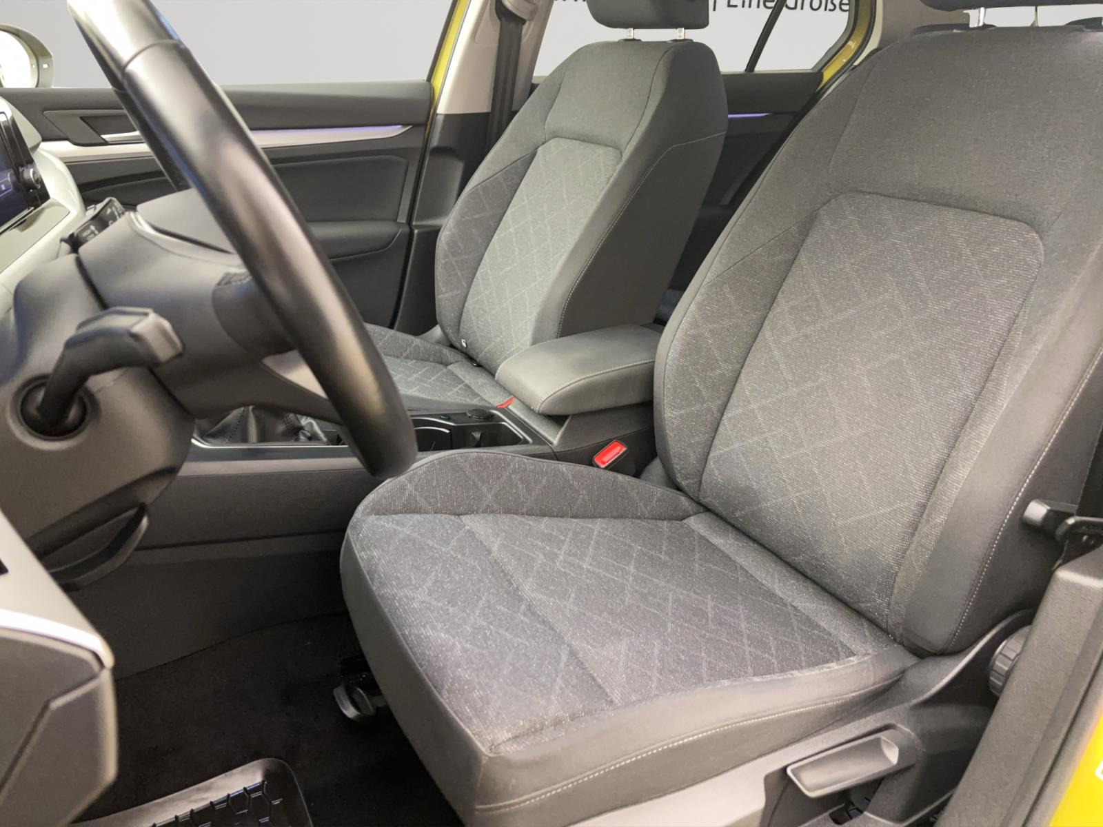 Volkswagen Golf 1.5 TSI LIFE AHK LED PDC SITZHZG