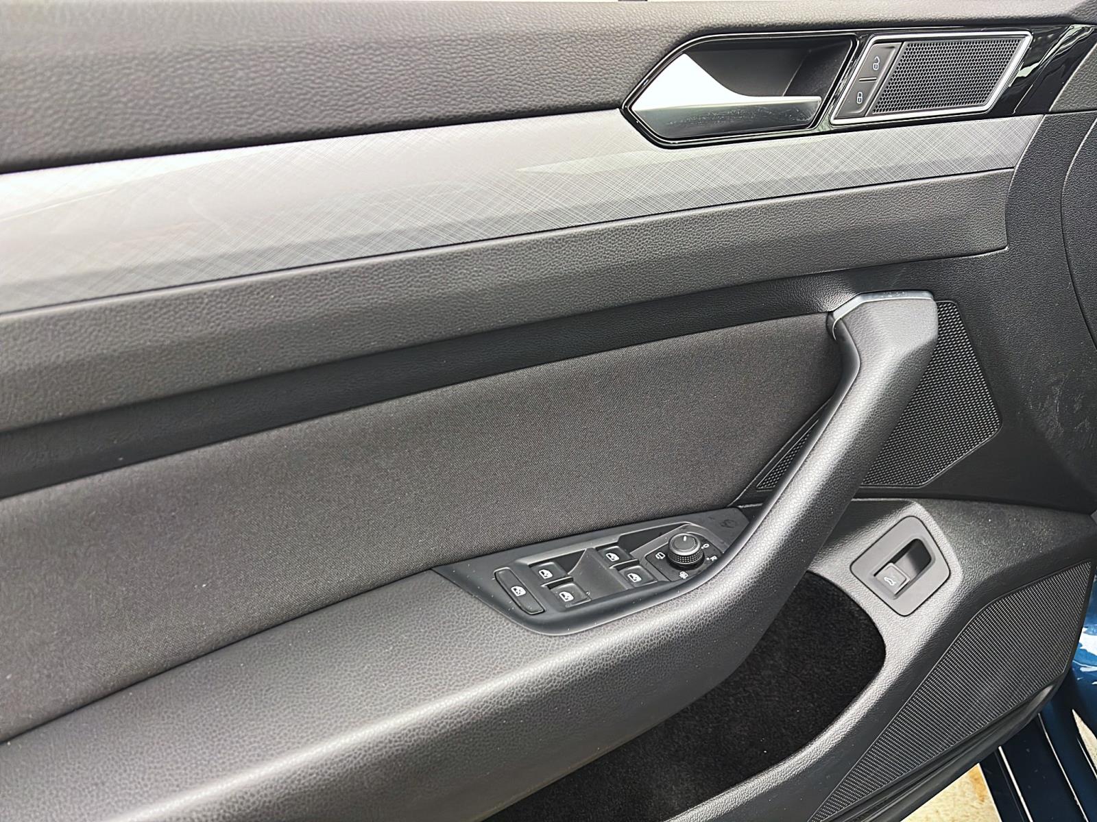 Volkswagen Passat Variant 1.5 TSI DSG BUSINESS NAVI LED SITZHZG PDC